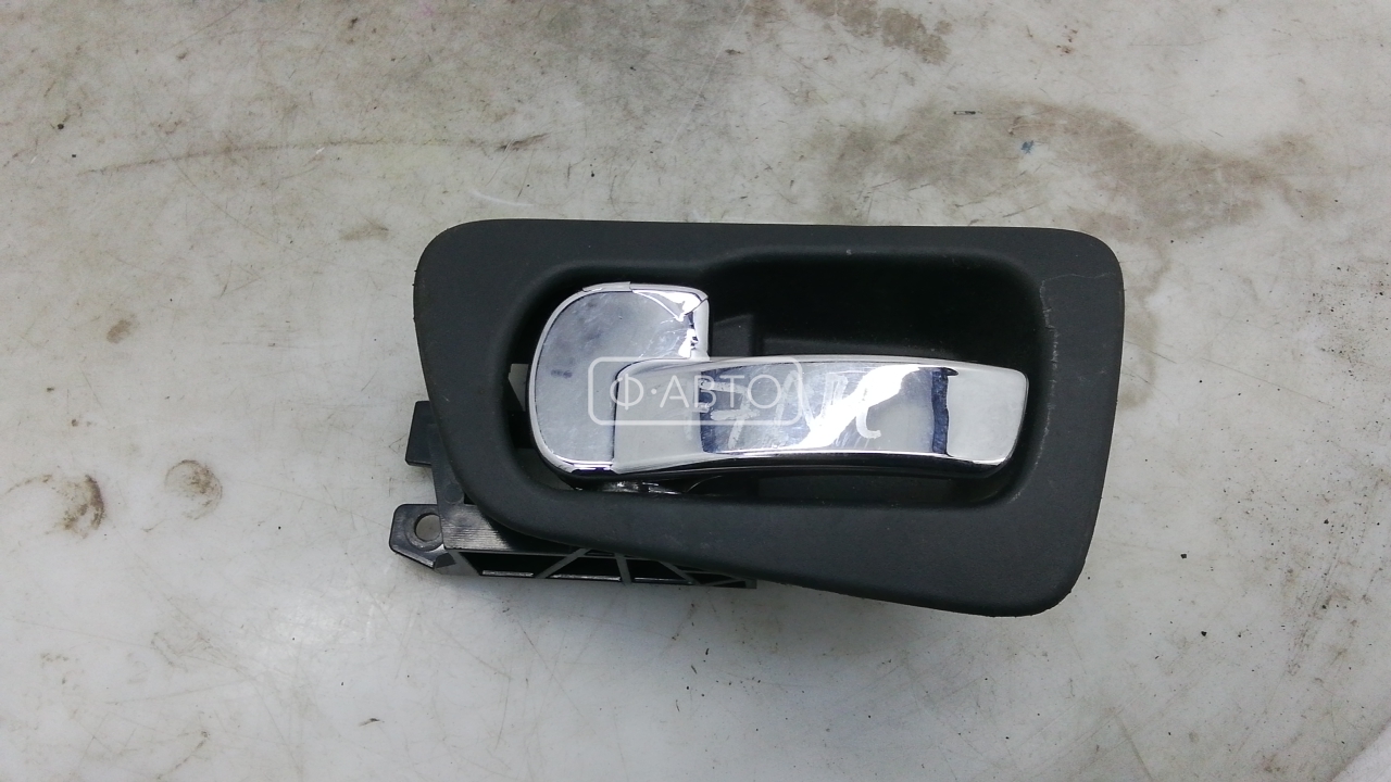 Ручка внутренняя задняя левая