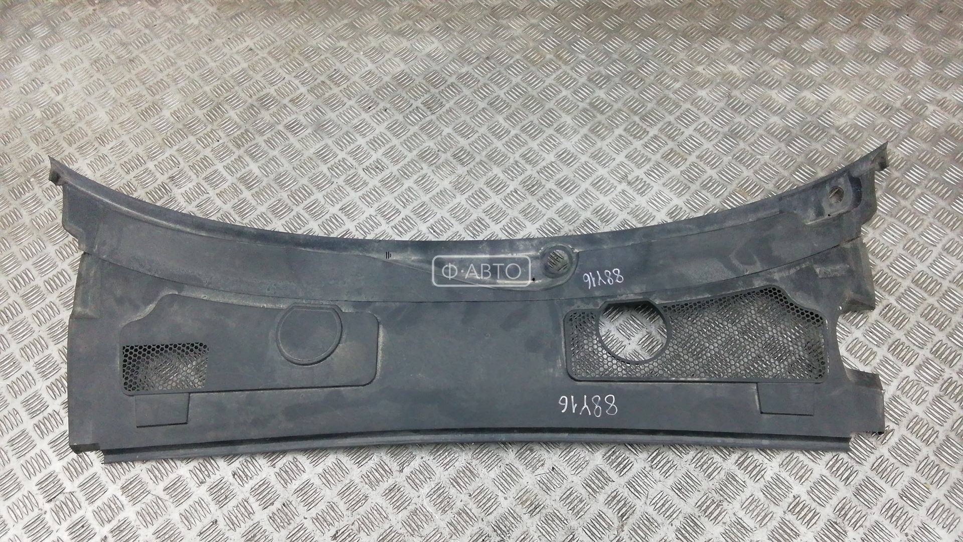 Накладка декоративная (жабо, дождевик)