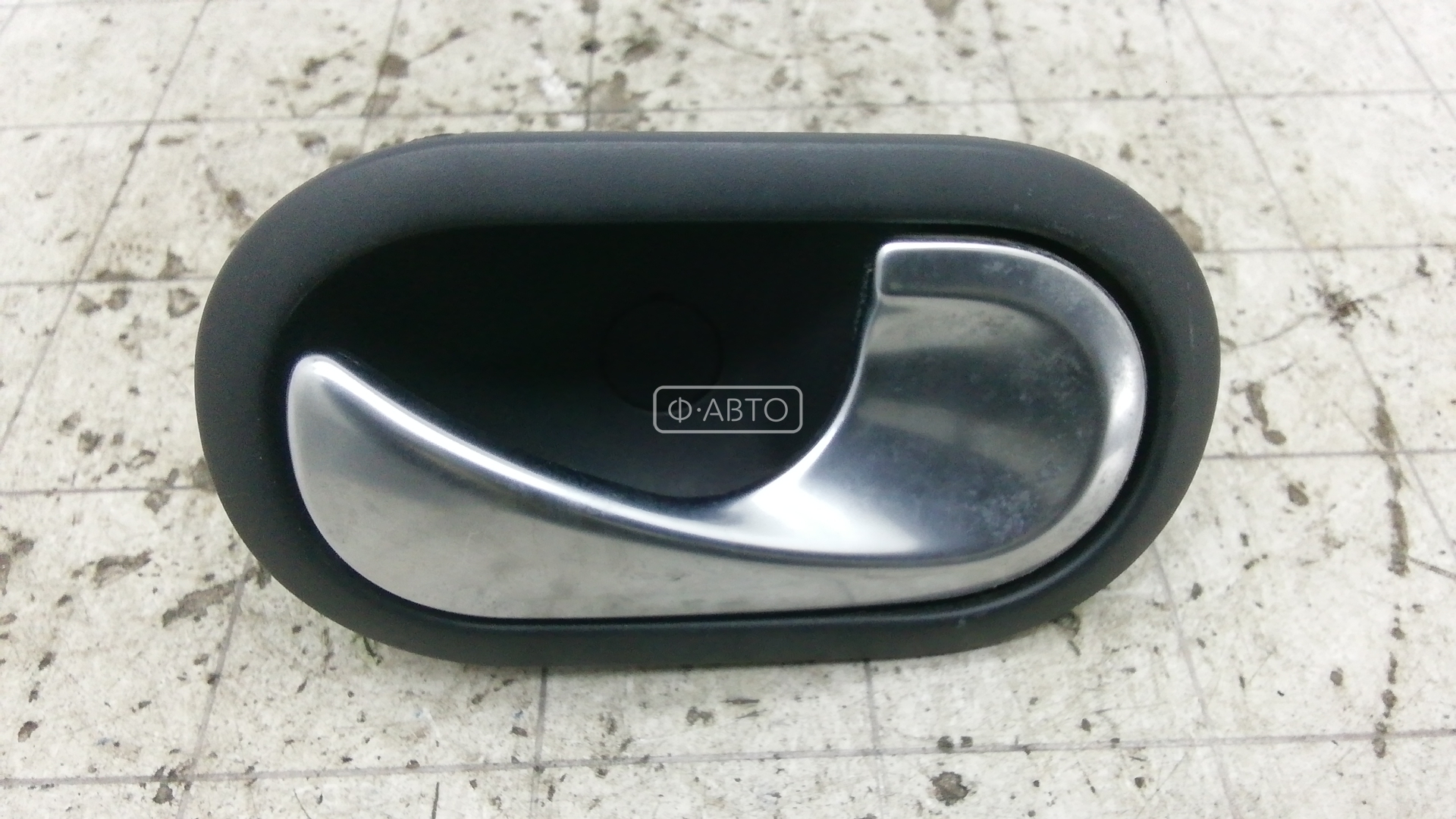 Ручка внутренняя передняя левая