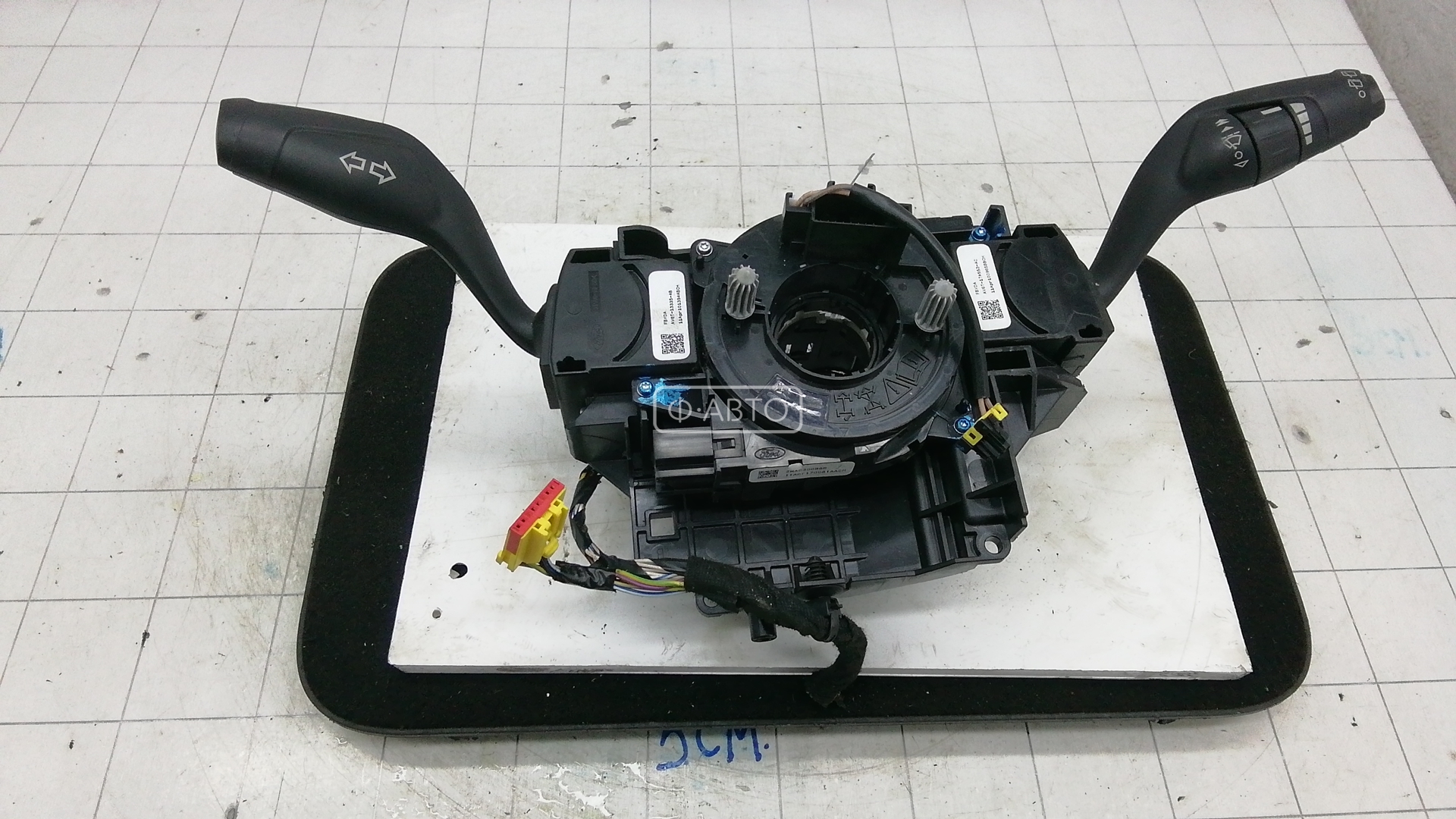 Переключатель поворотов и дворников (стрекоза)