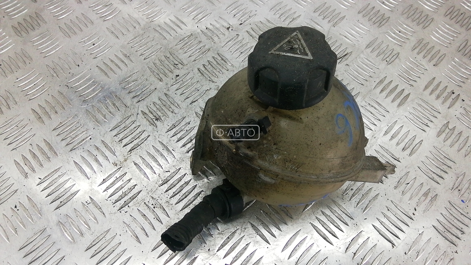 Бачок расширительный