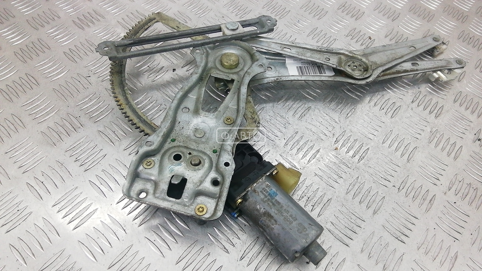 Стеклоподъемник передний правый