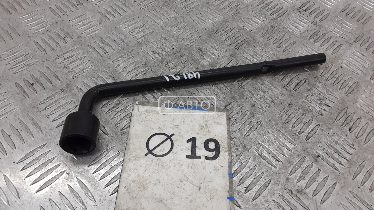 Ключ колесный