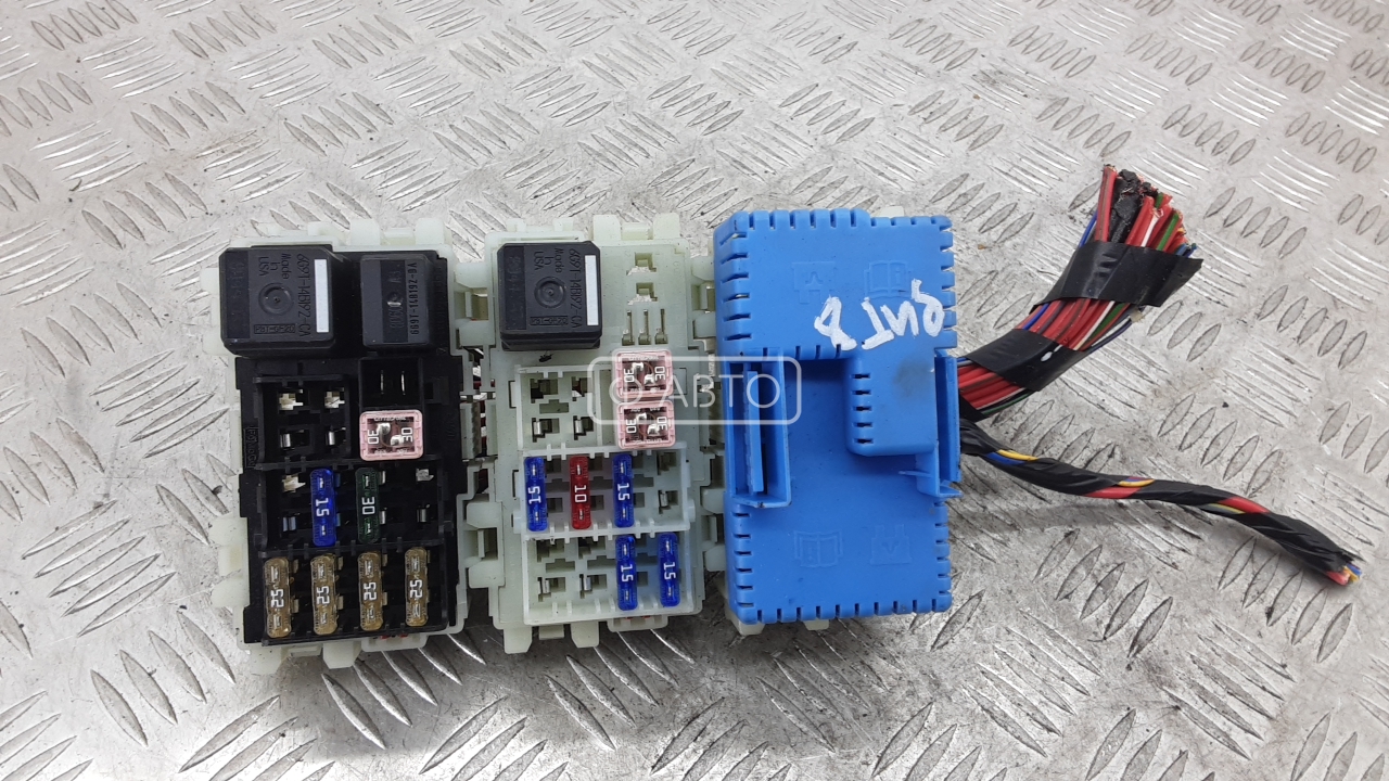 Блок предохранителей