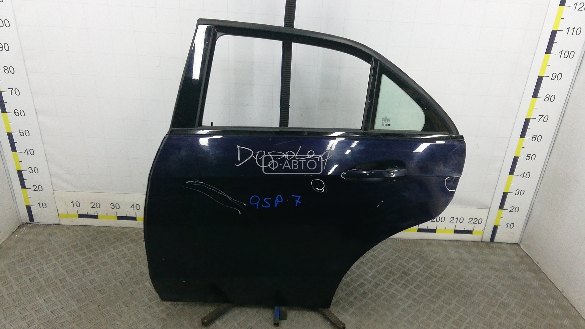 Дверь задняя левая