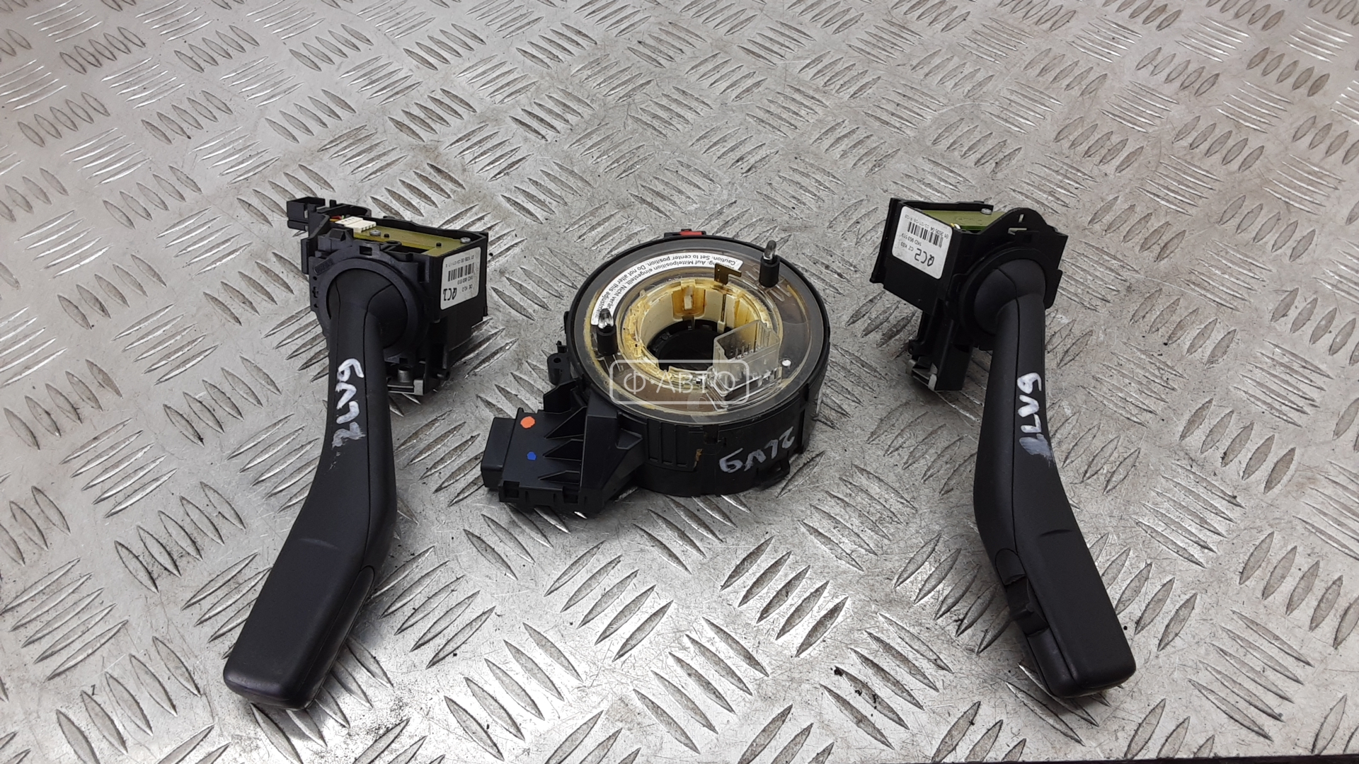 Переключатель поворотов и дворников (стрекоза)