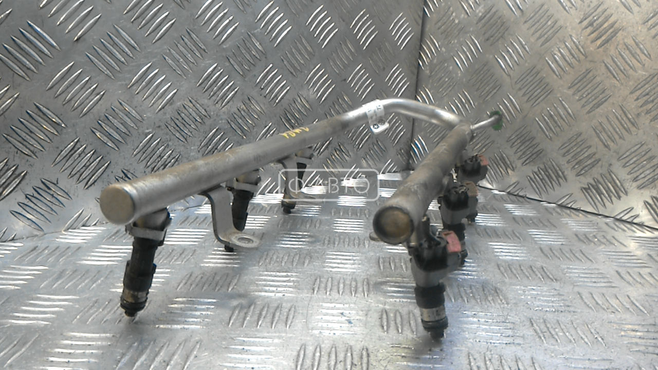 Топливная рампа бензиновая