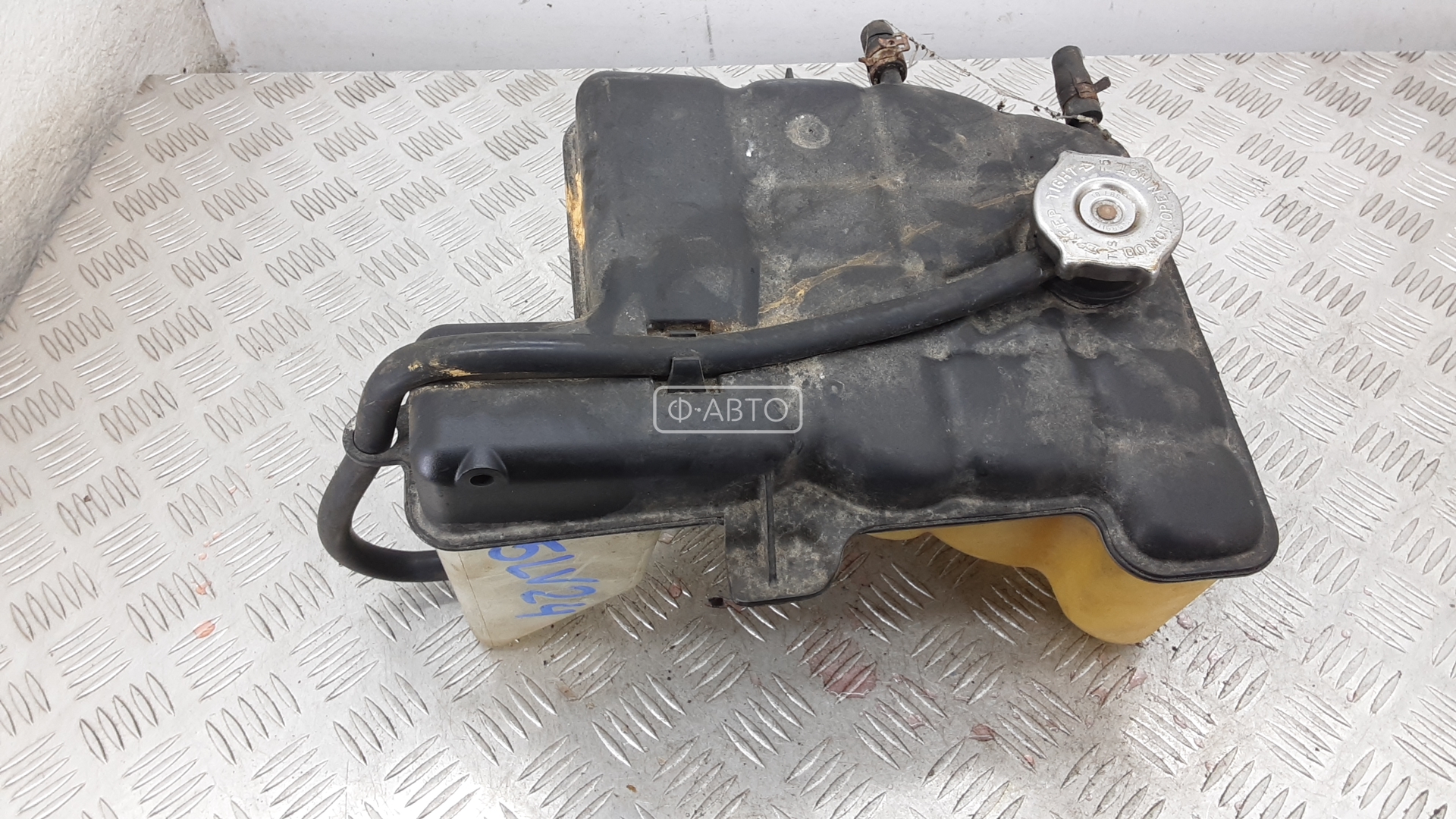 Бачок расширительный