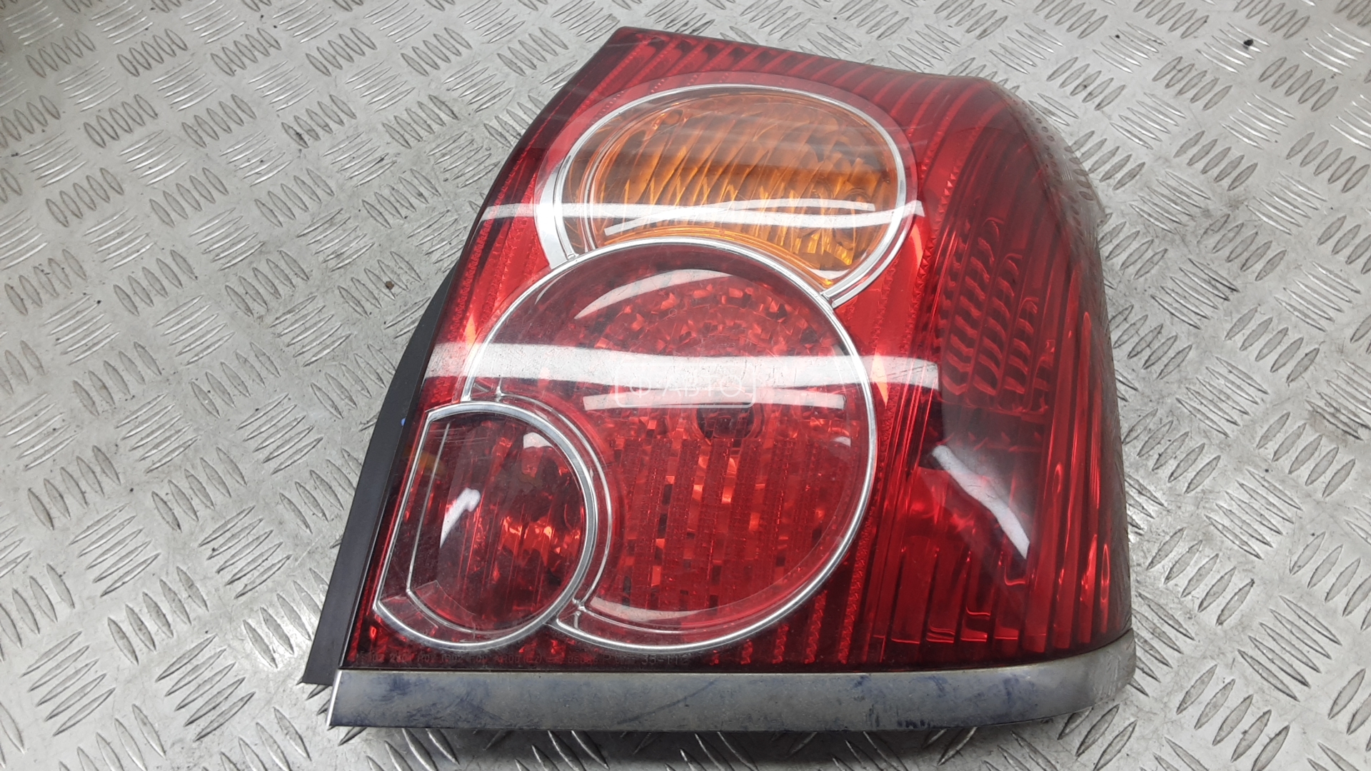 Фонарь задний правый