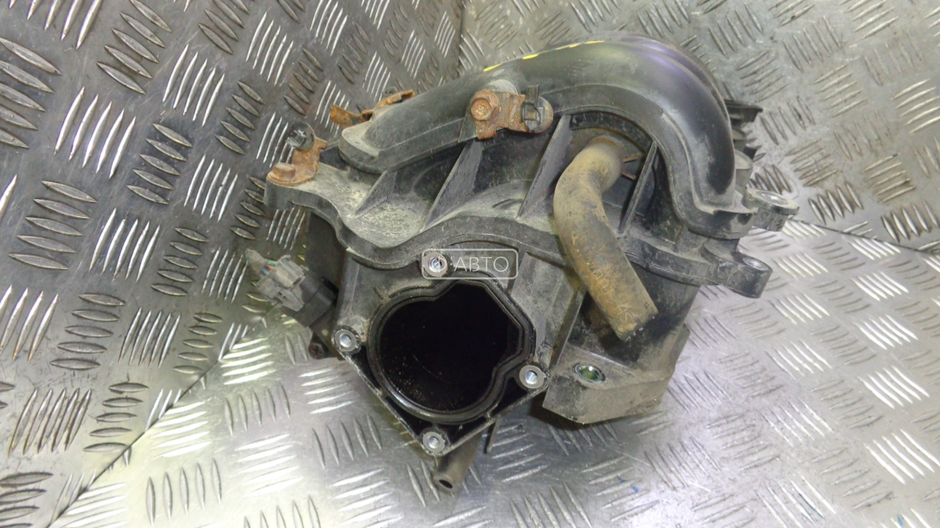 Впускной коллектор бензиновый