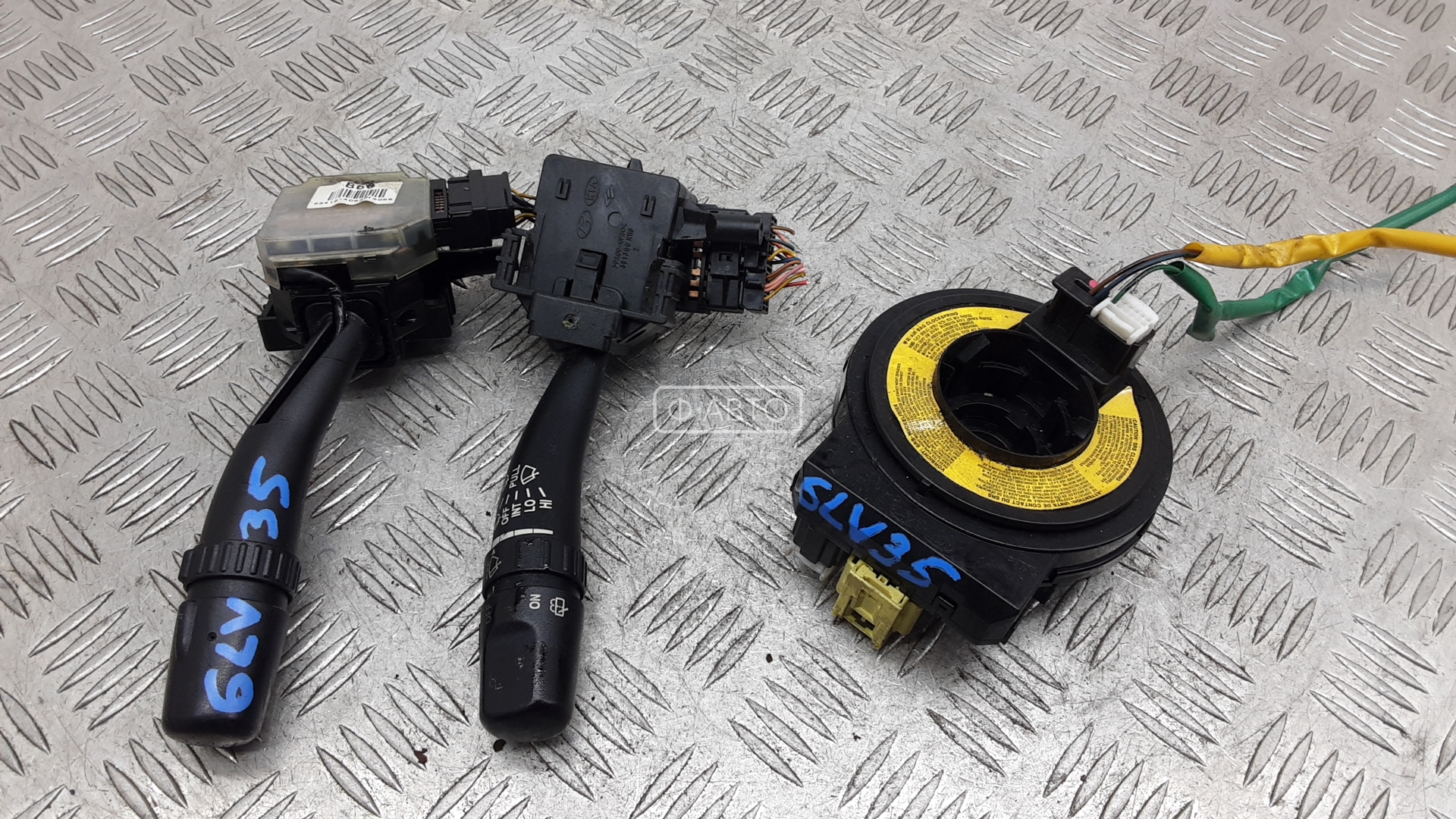 Переключатель поворотов и дворников (стрекоза)