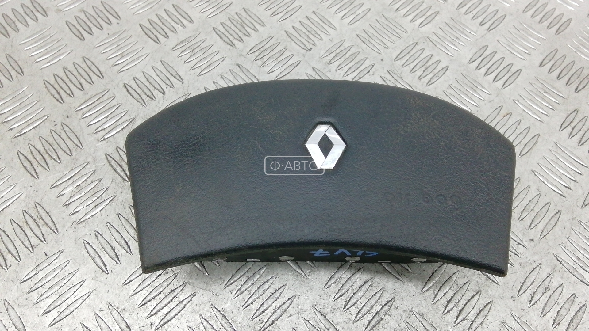 Подушка безопасности водителя