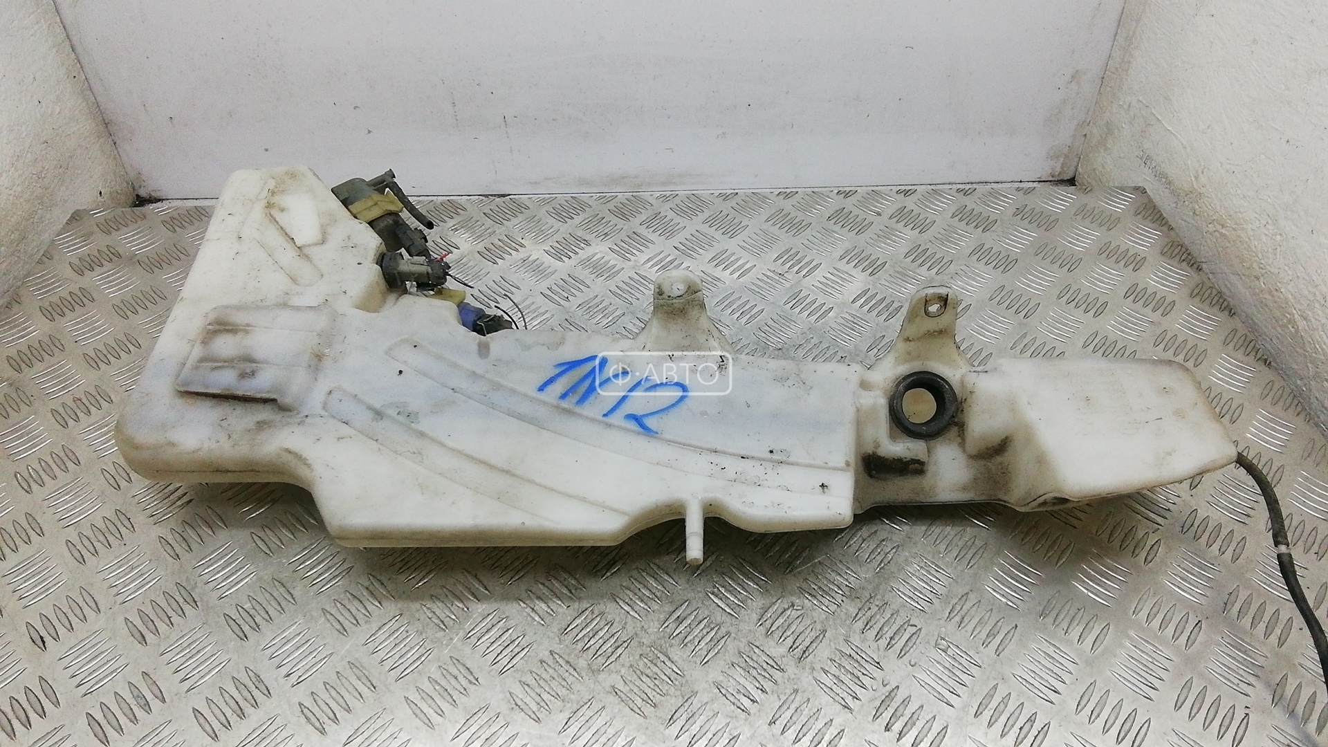 Бачок омывателя