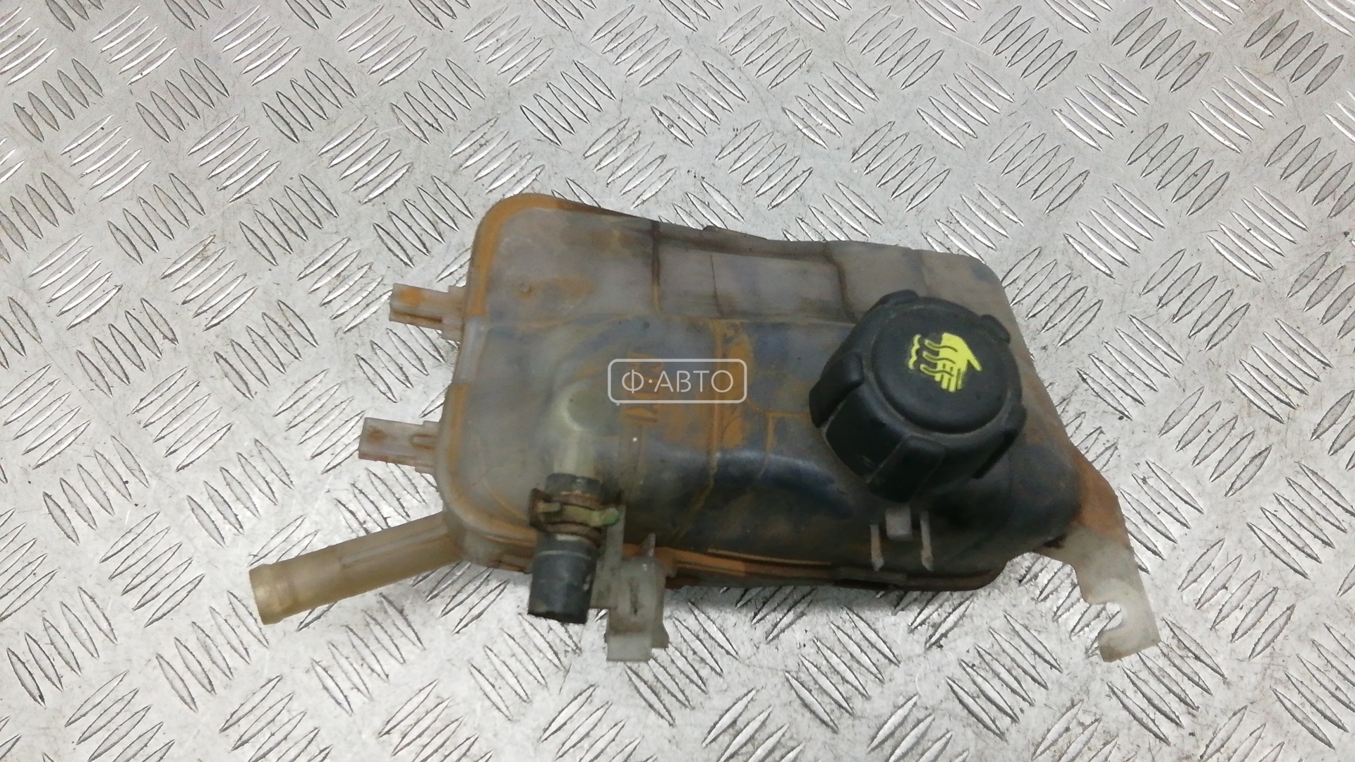 Бачок расширительный