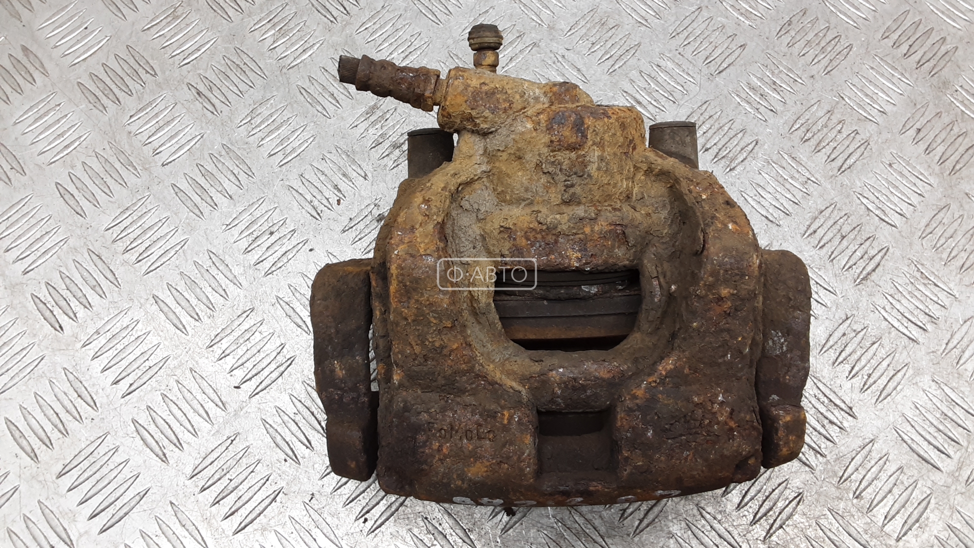 Суппорт тормозной передний правый