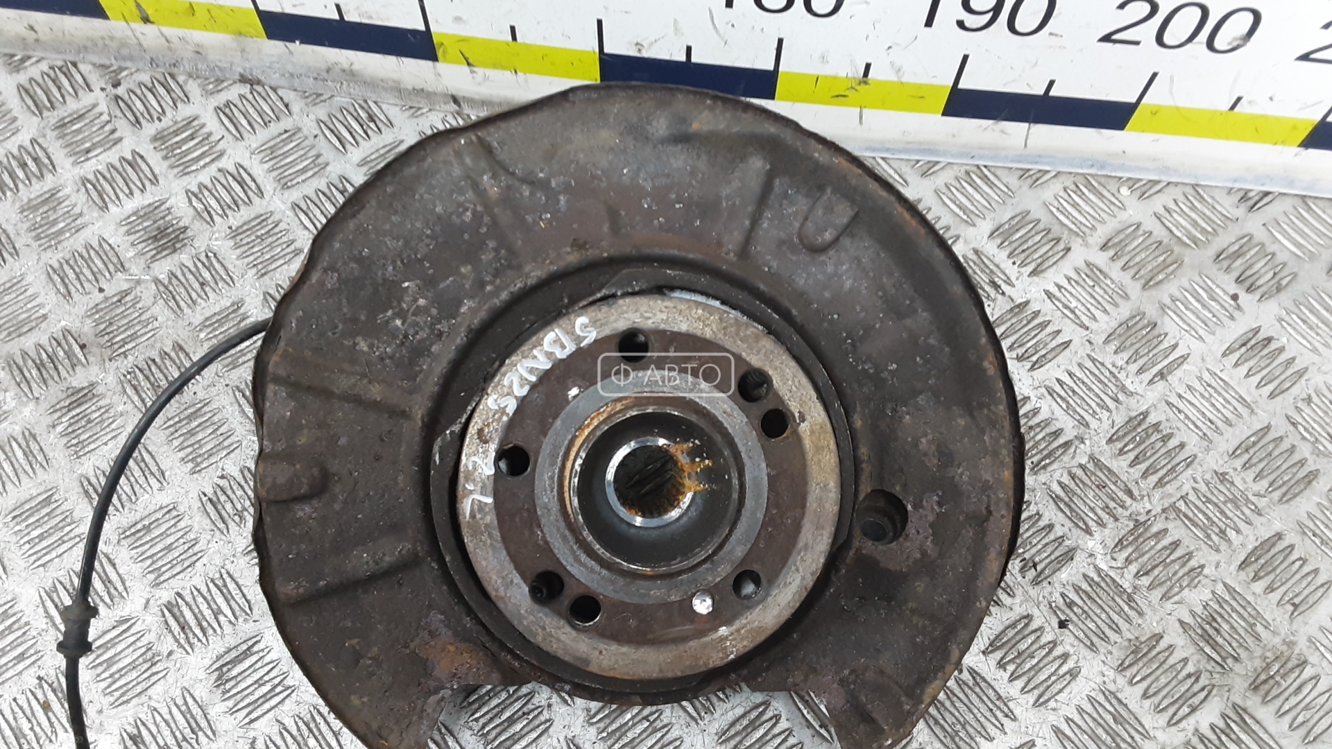 Ступица задняя левая