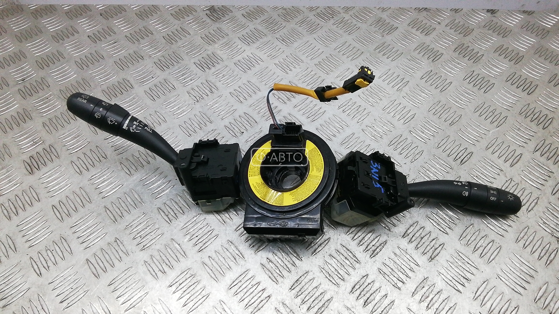 Переключатель поворотов и дворников (стрекоза)