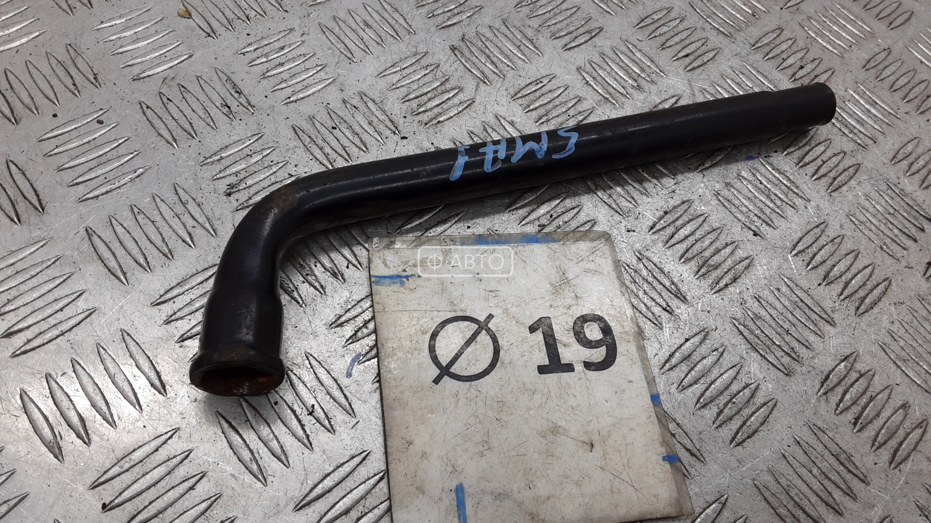 Ключ колесный