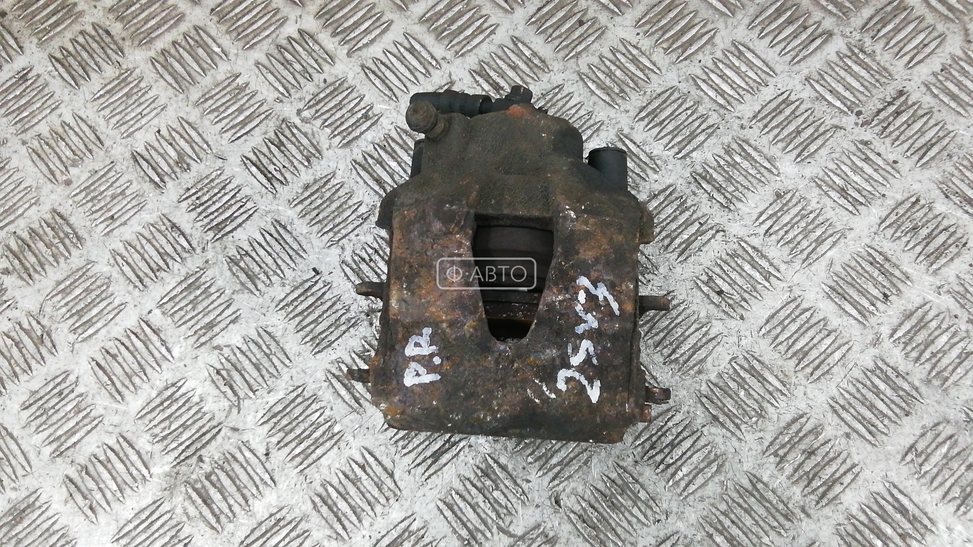 Суппорт тормозной передний правый