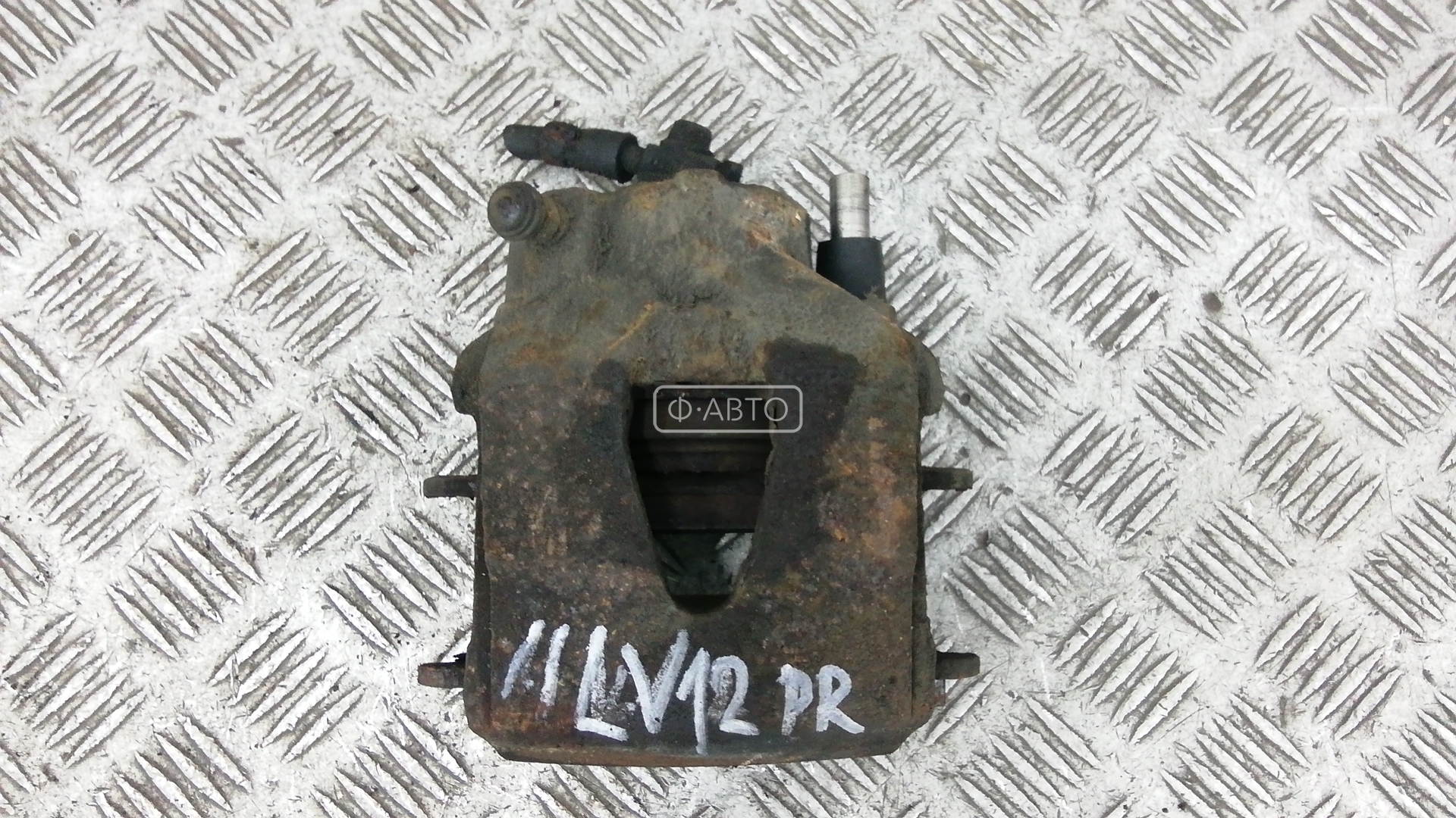 Суппорт тормозной передний правый