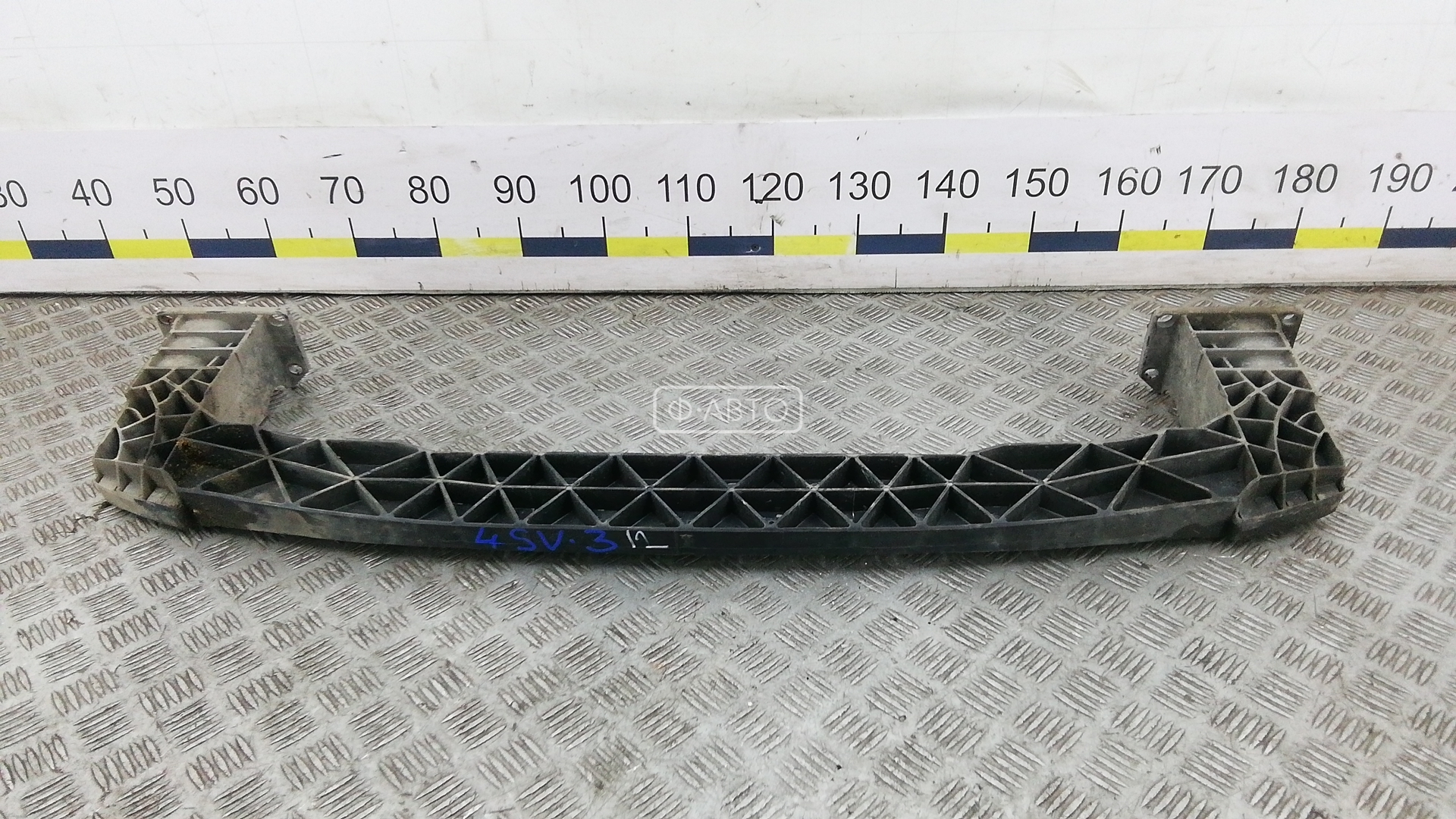 Усилитель бампера передний (кронштейн)