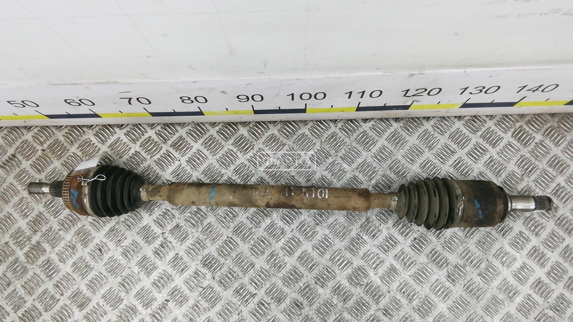 Привод передний правый