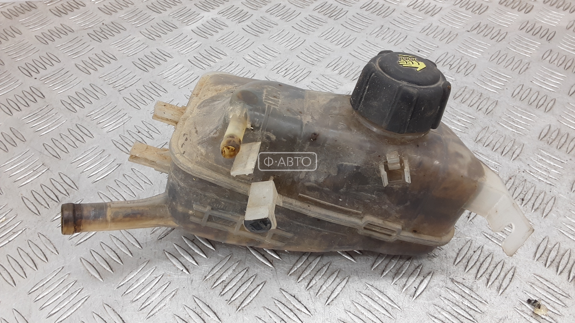 Бачок расширительный