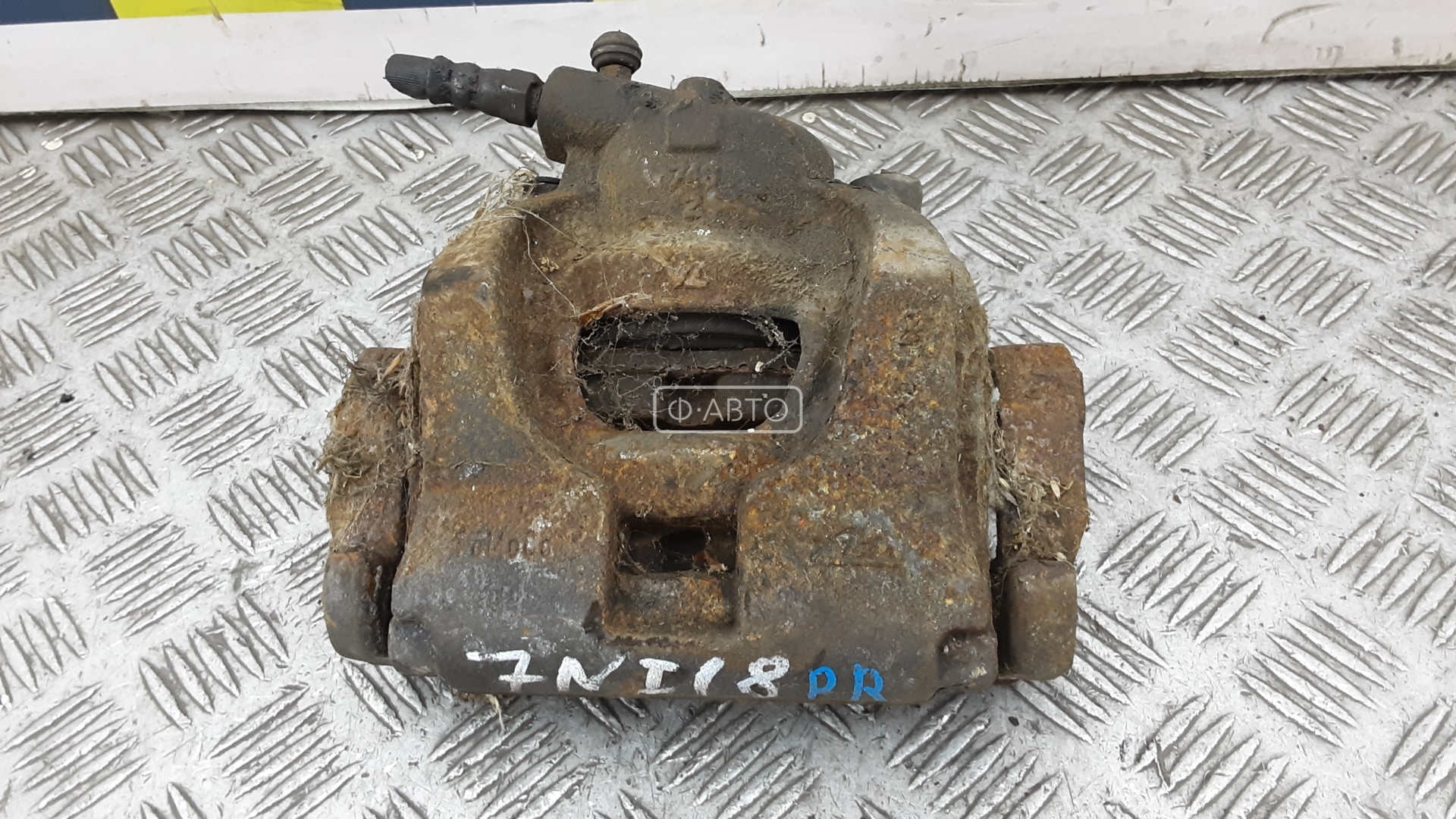 Суппорт тормозной передний правый