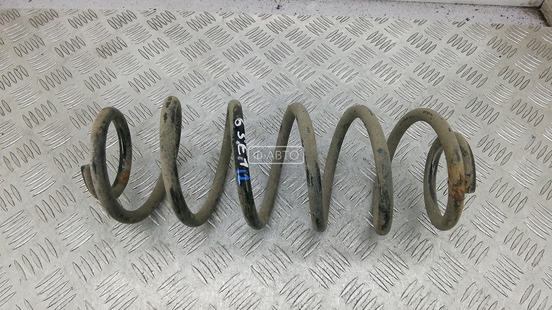 Пружина задняя