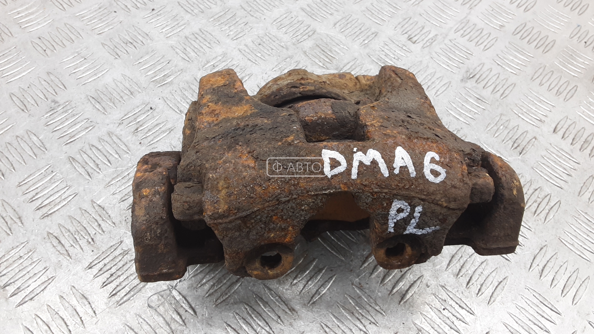 Суппорт тормозной передний левый