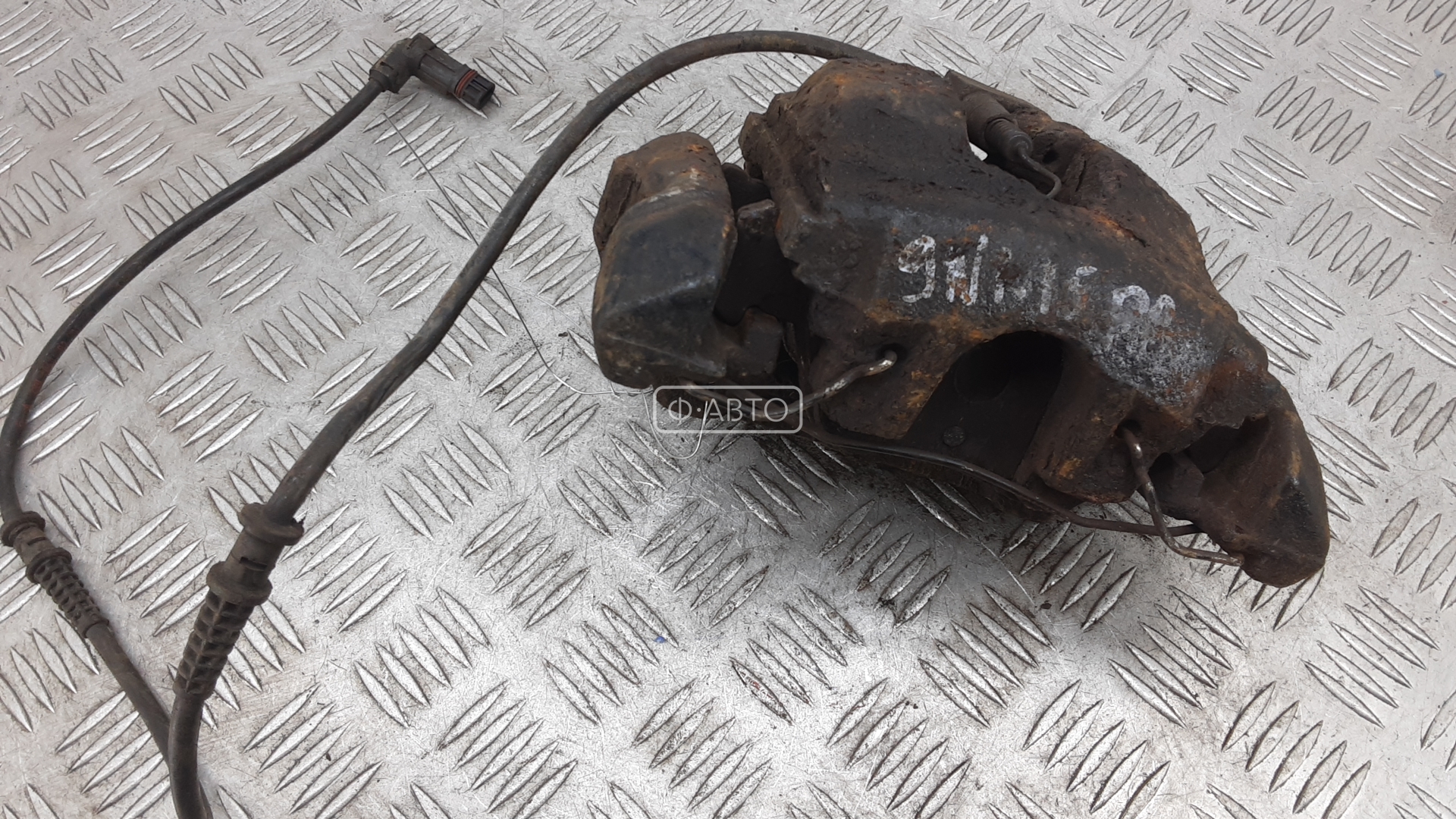 Суппорт тормозной передний правый