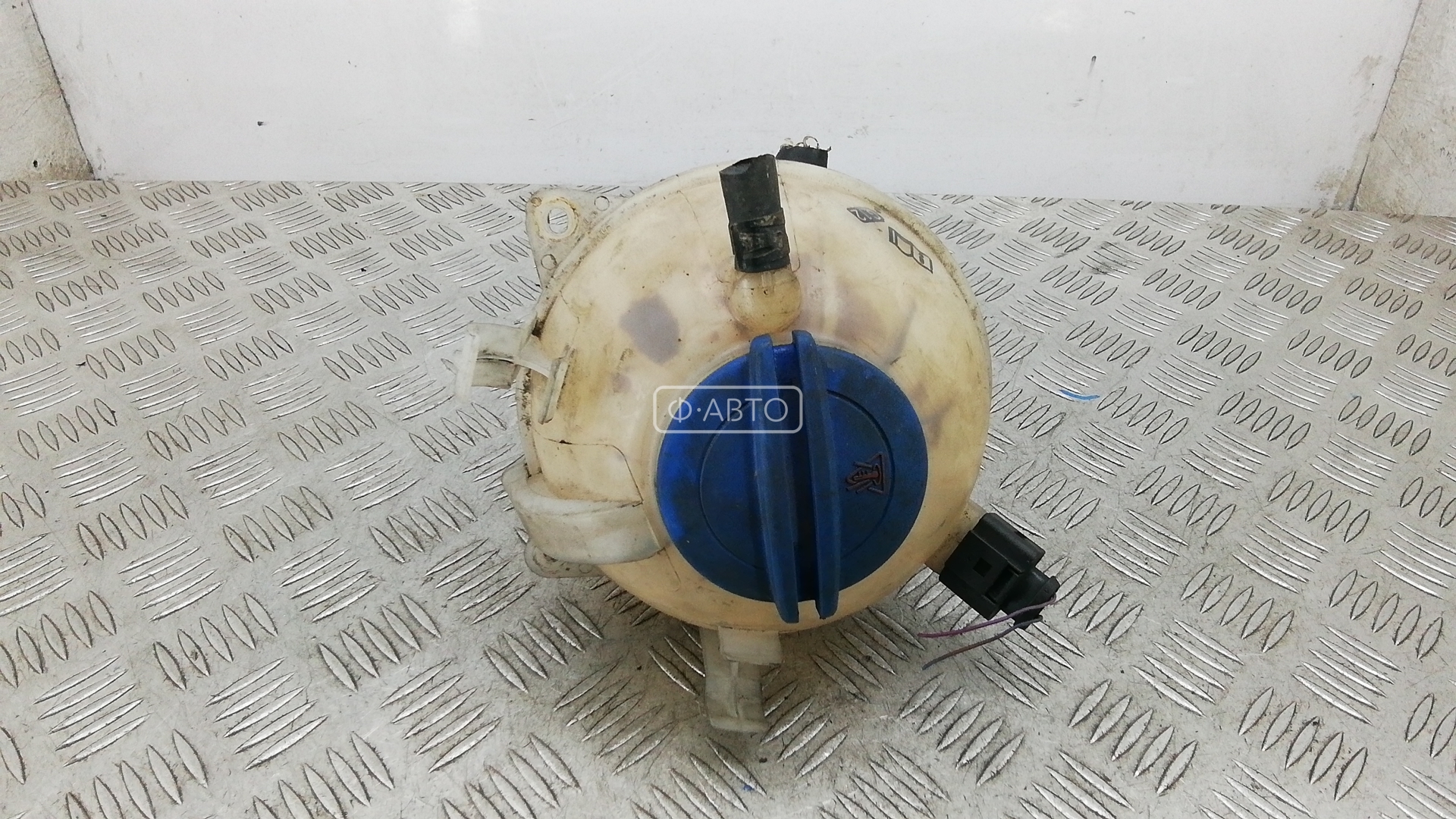 Бачок расширительный