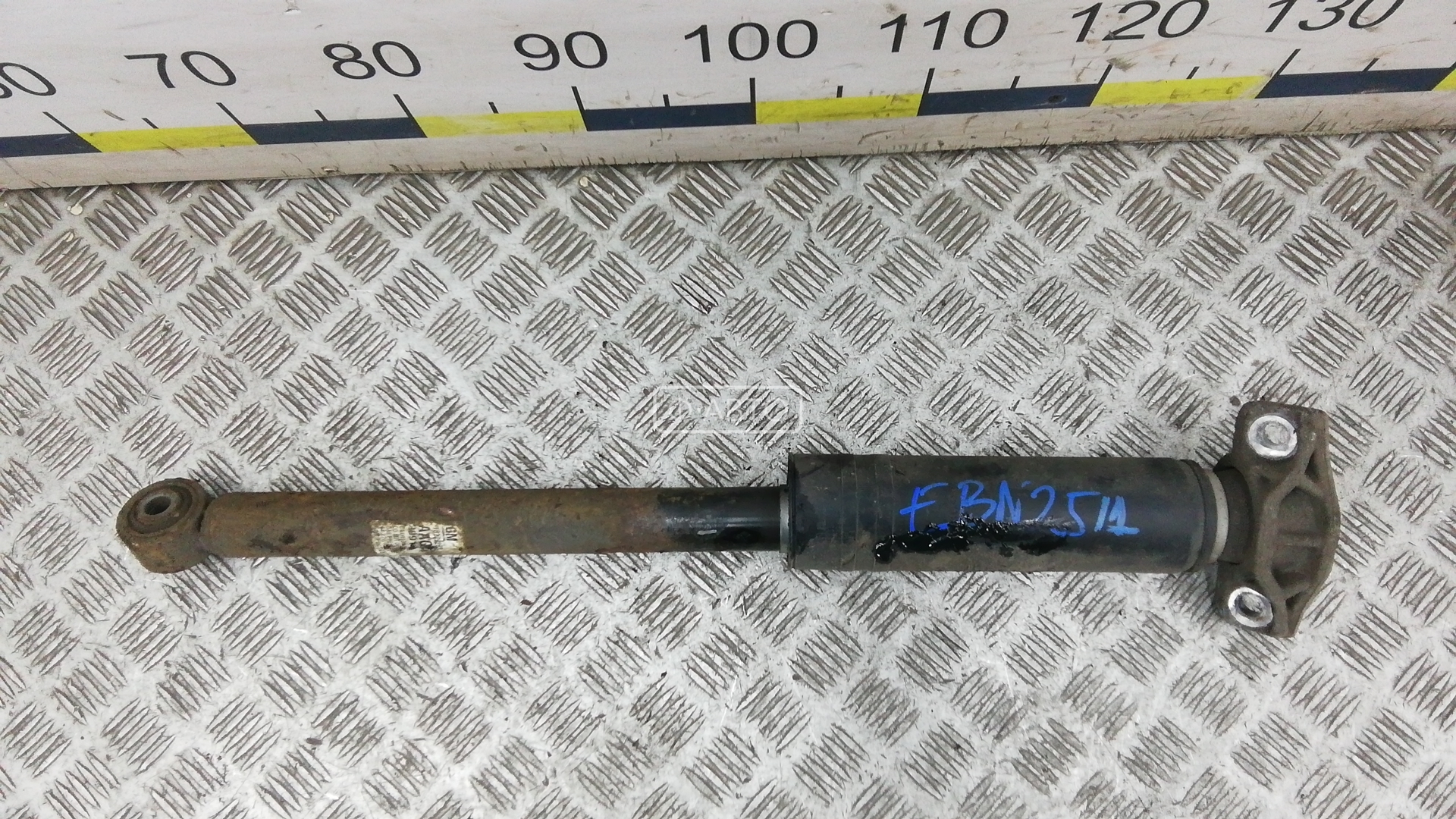 Амортизатор задней балки