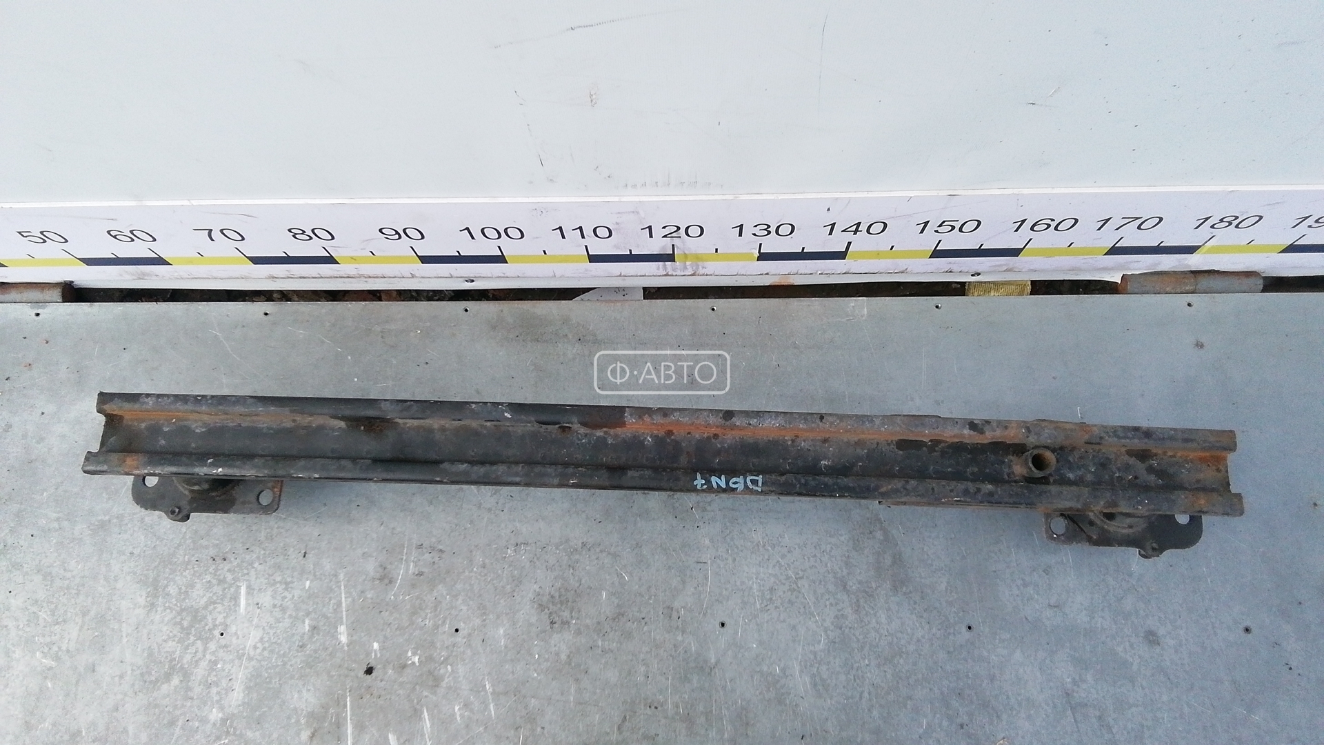 Усилитель бампера передний (кронштейн)