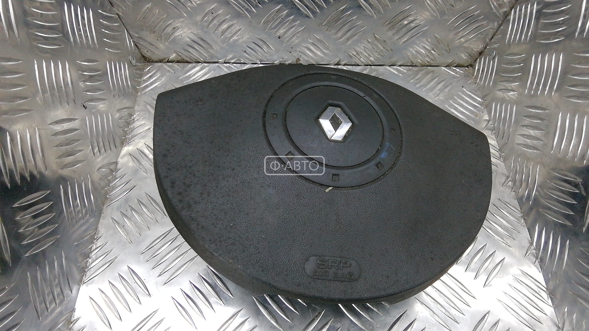 Подушка безопасности водителя