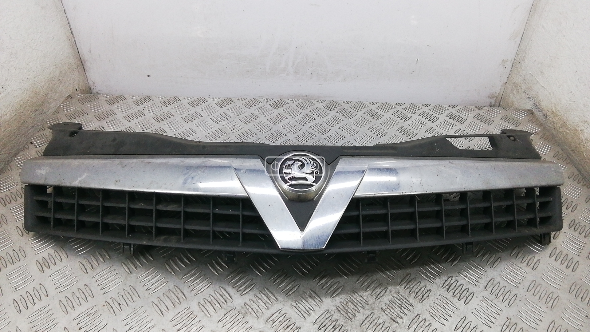 Решетка Радиатора Opel Astra H Gtc Купить