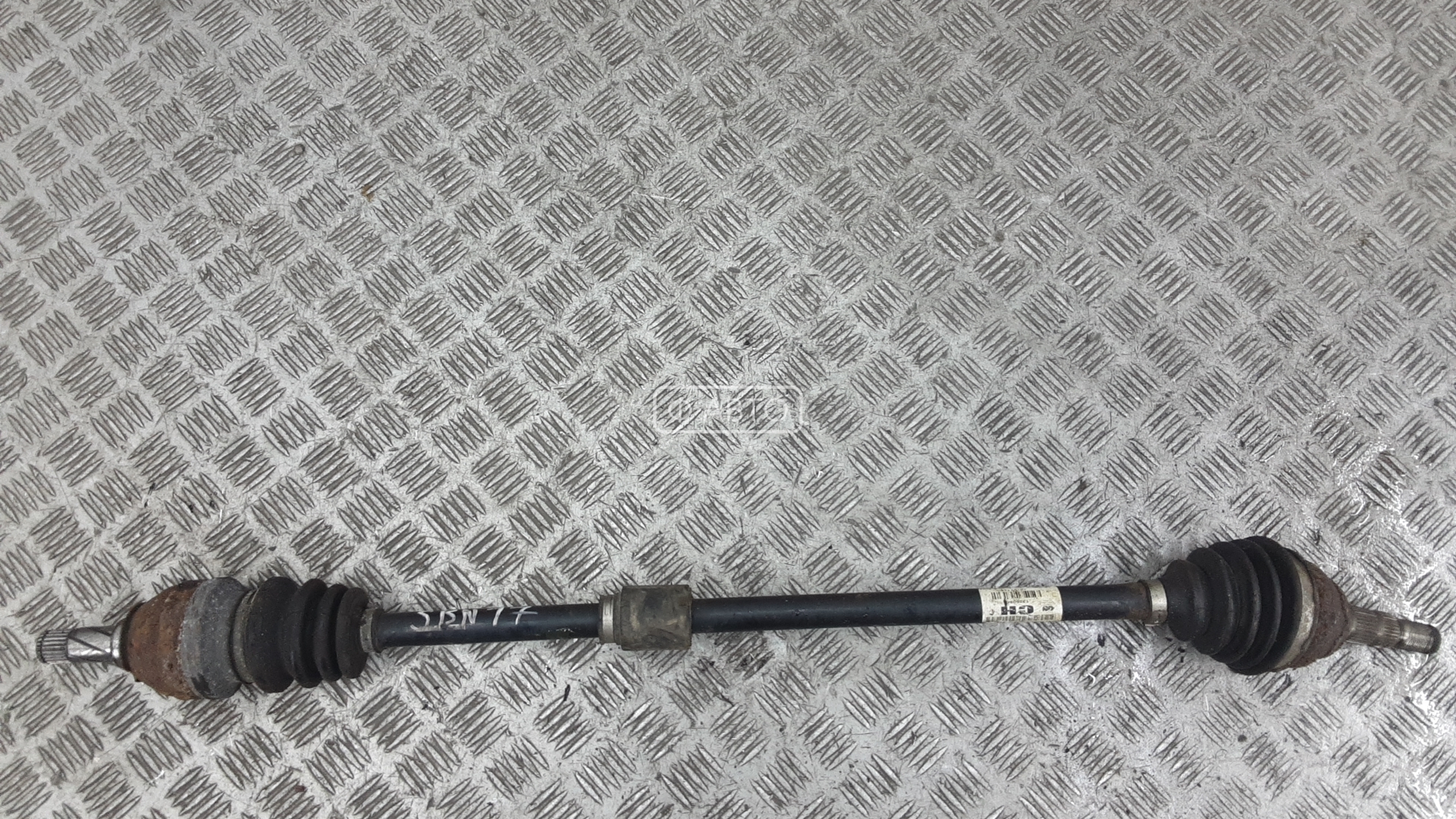 Привод передний правый