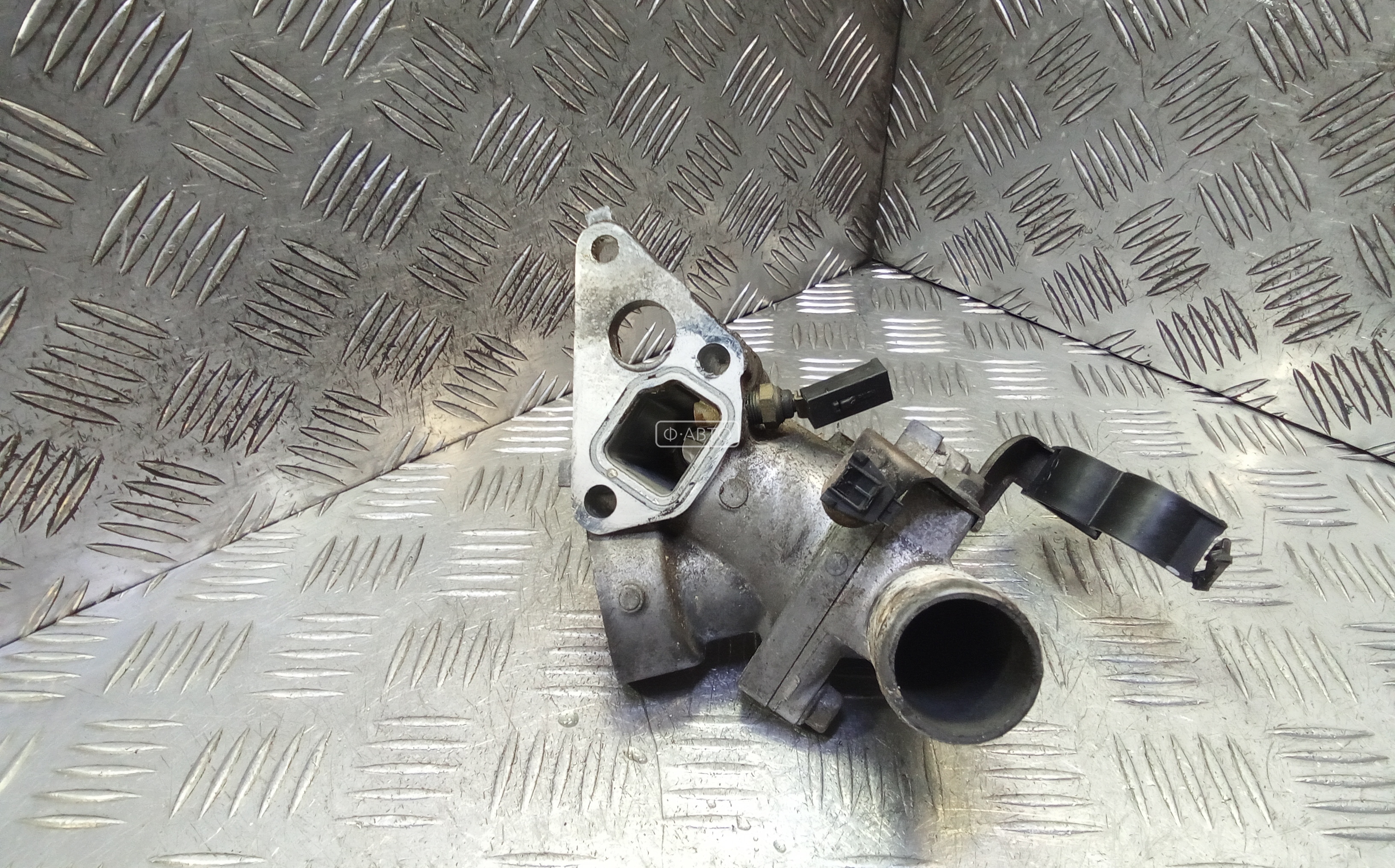 Корпус термостата бензиновый