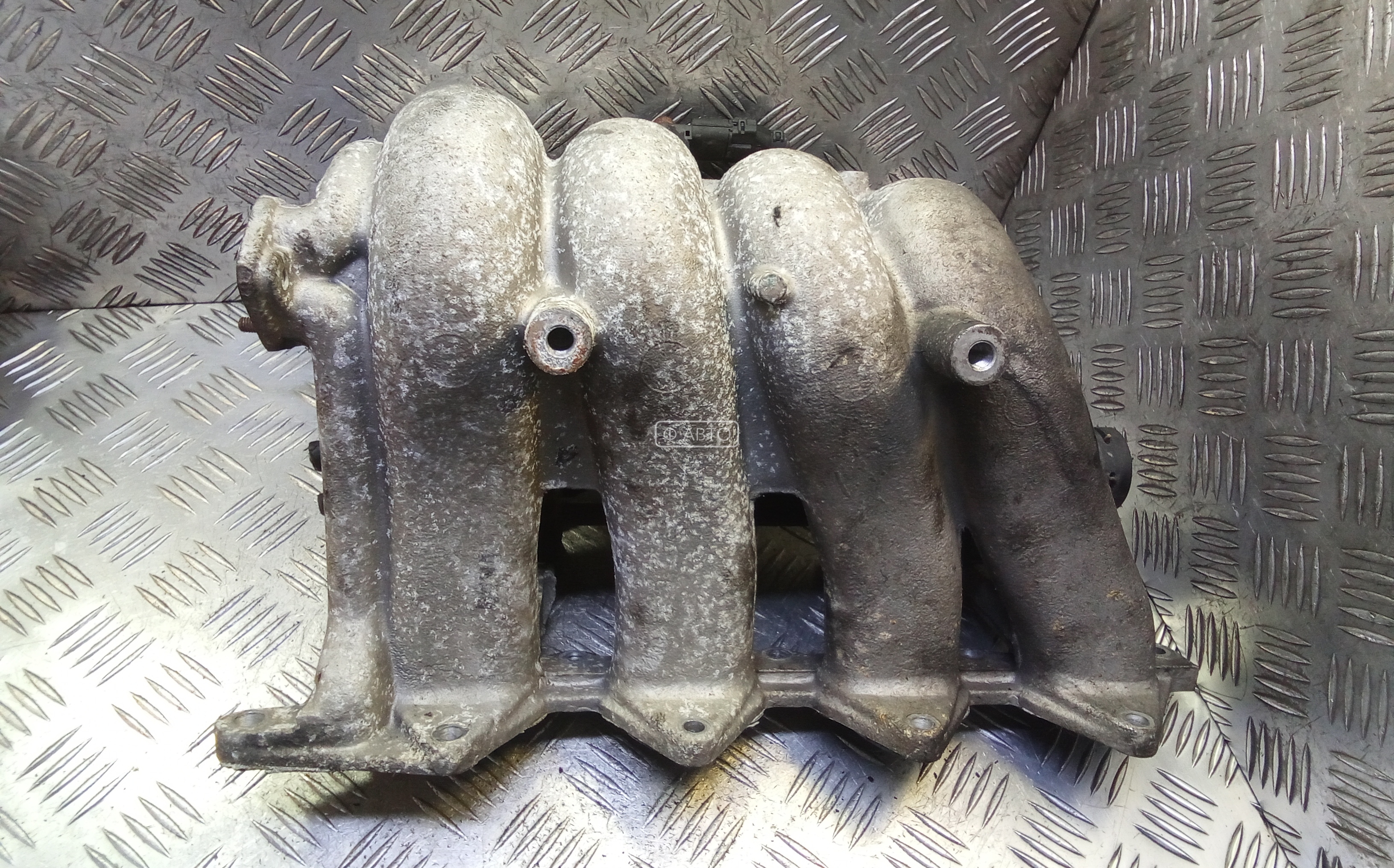 Впускной коллектор бензиновый