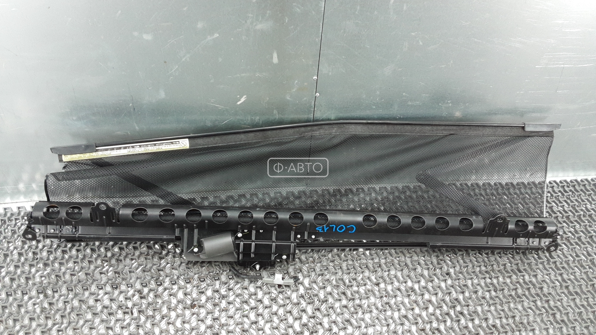 Шторка багажника