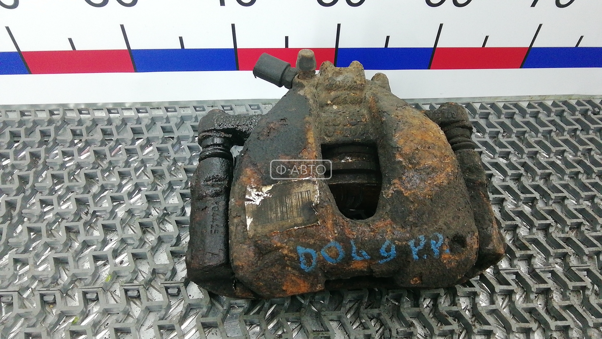 Суппорт тормозной передний правый