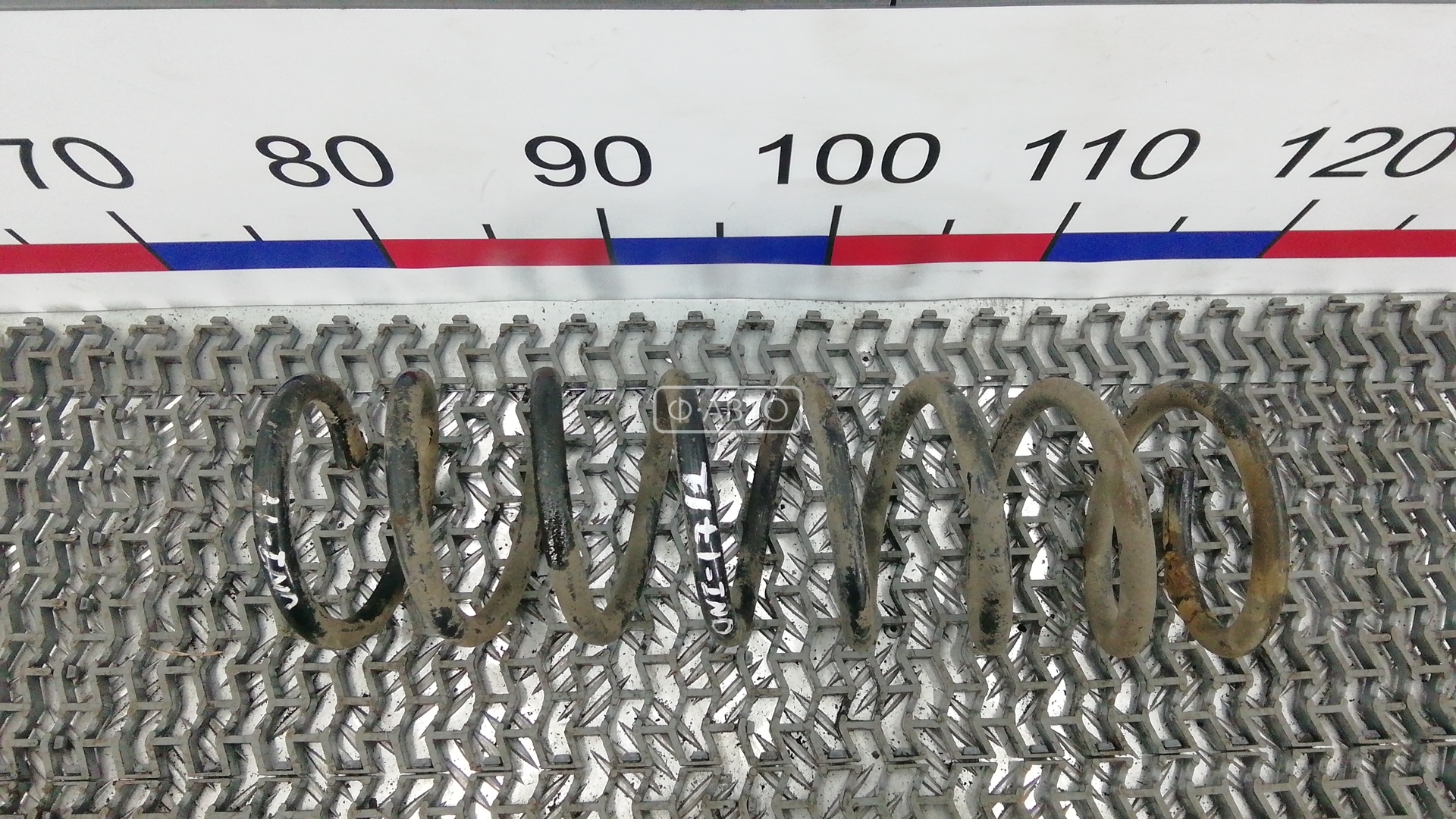 Пружина задняя