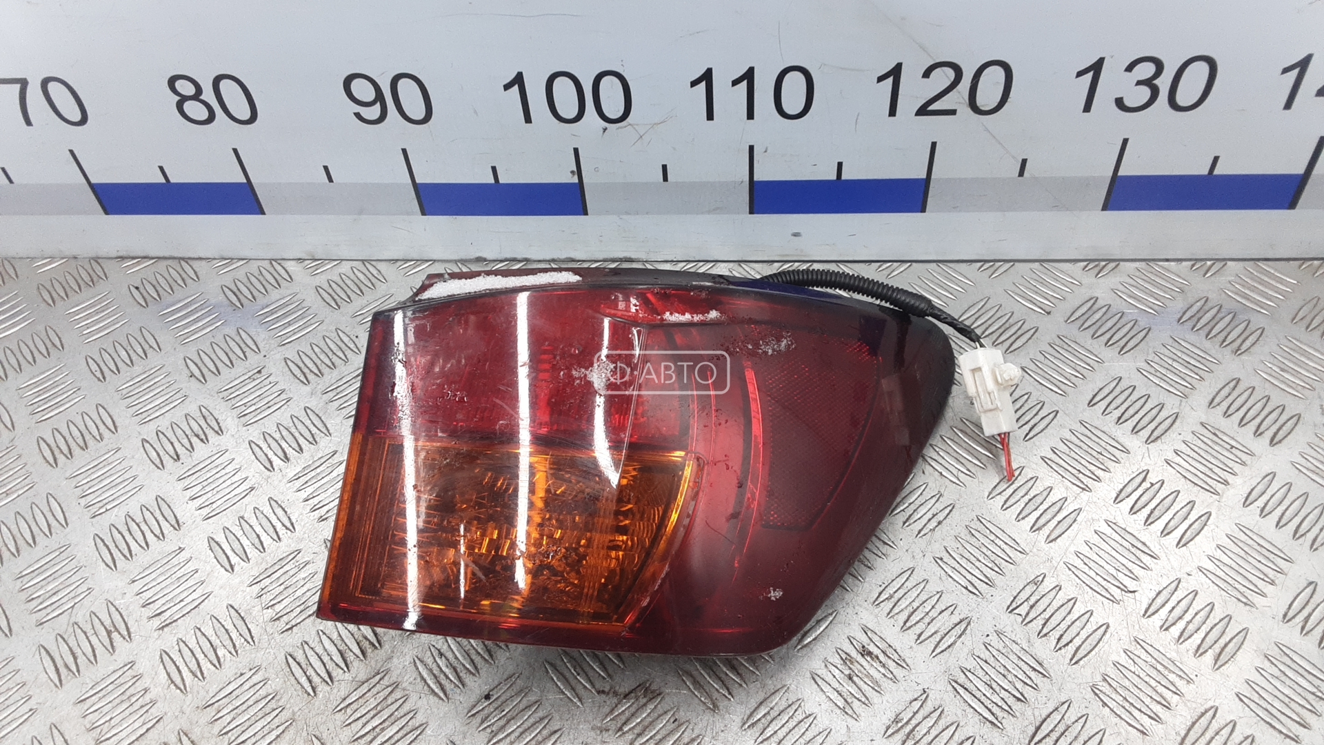 Фонарь задний правый