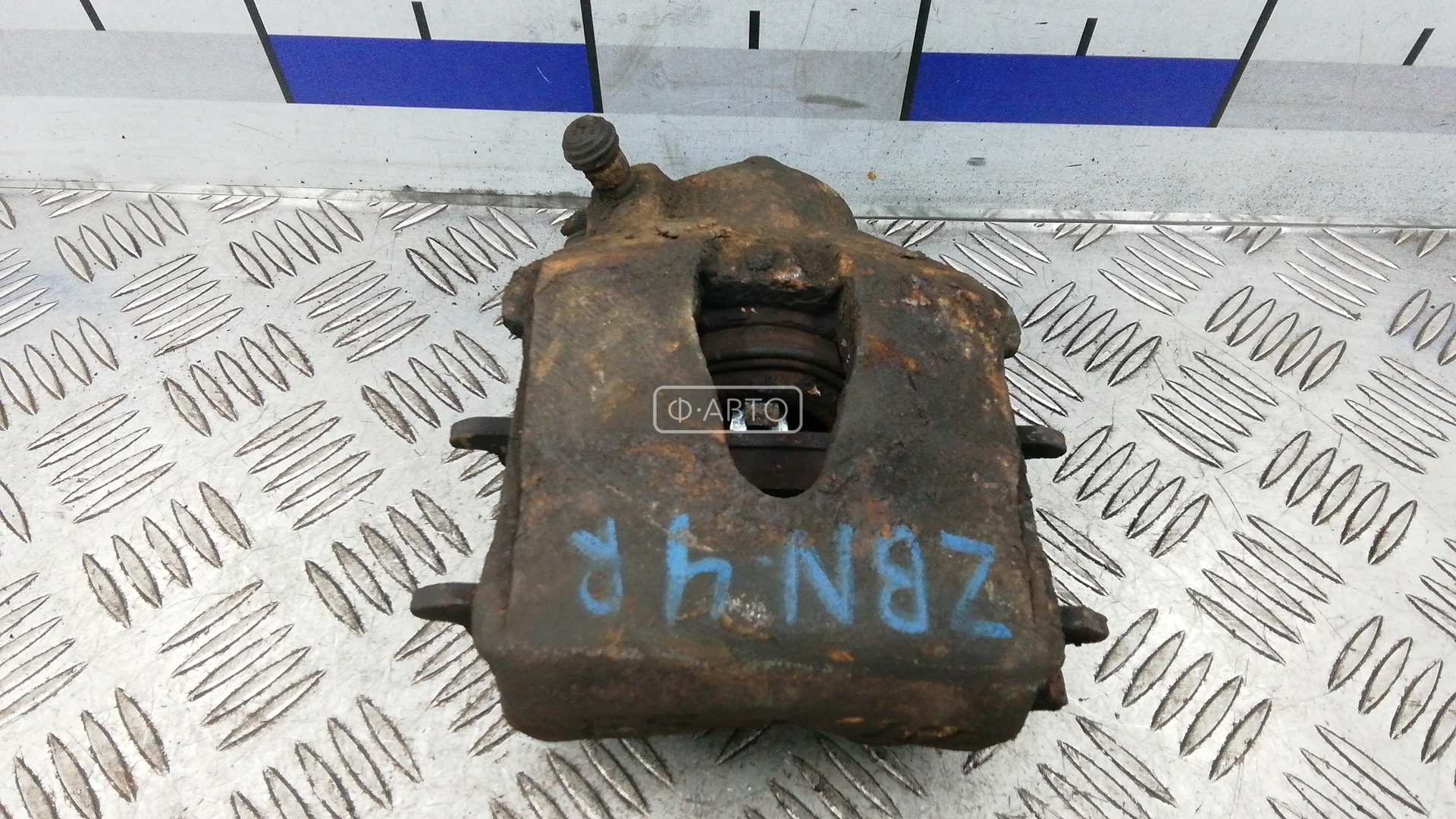 Суппорт тормозной передний правый