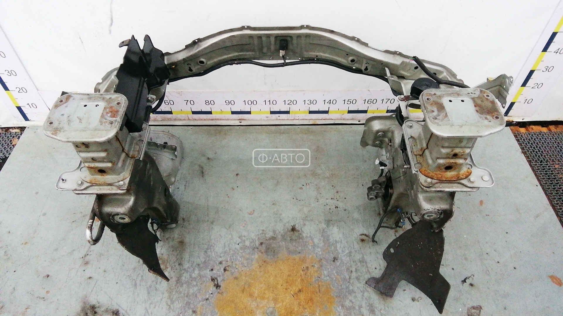 Передняя панель крепления облицовки (телевизор)