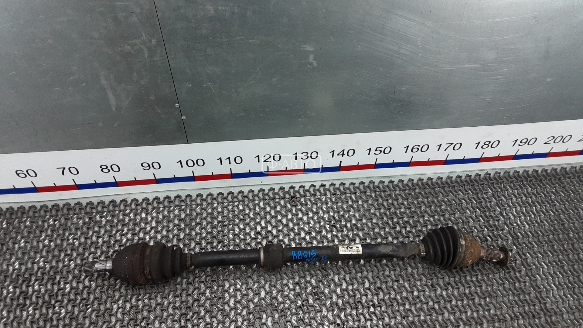 Привод передний правый