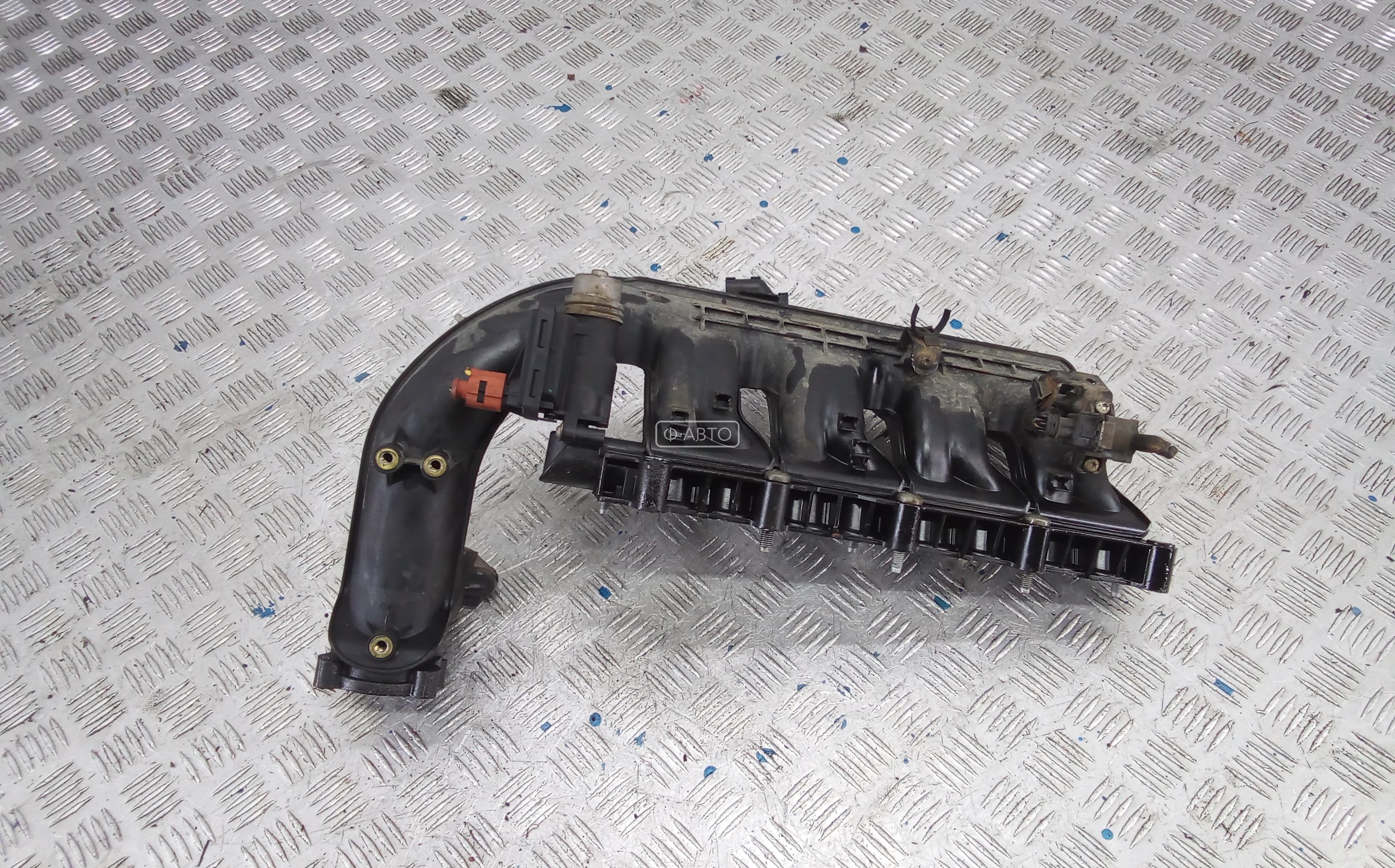 Впускной коллектор дизельный