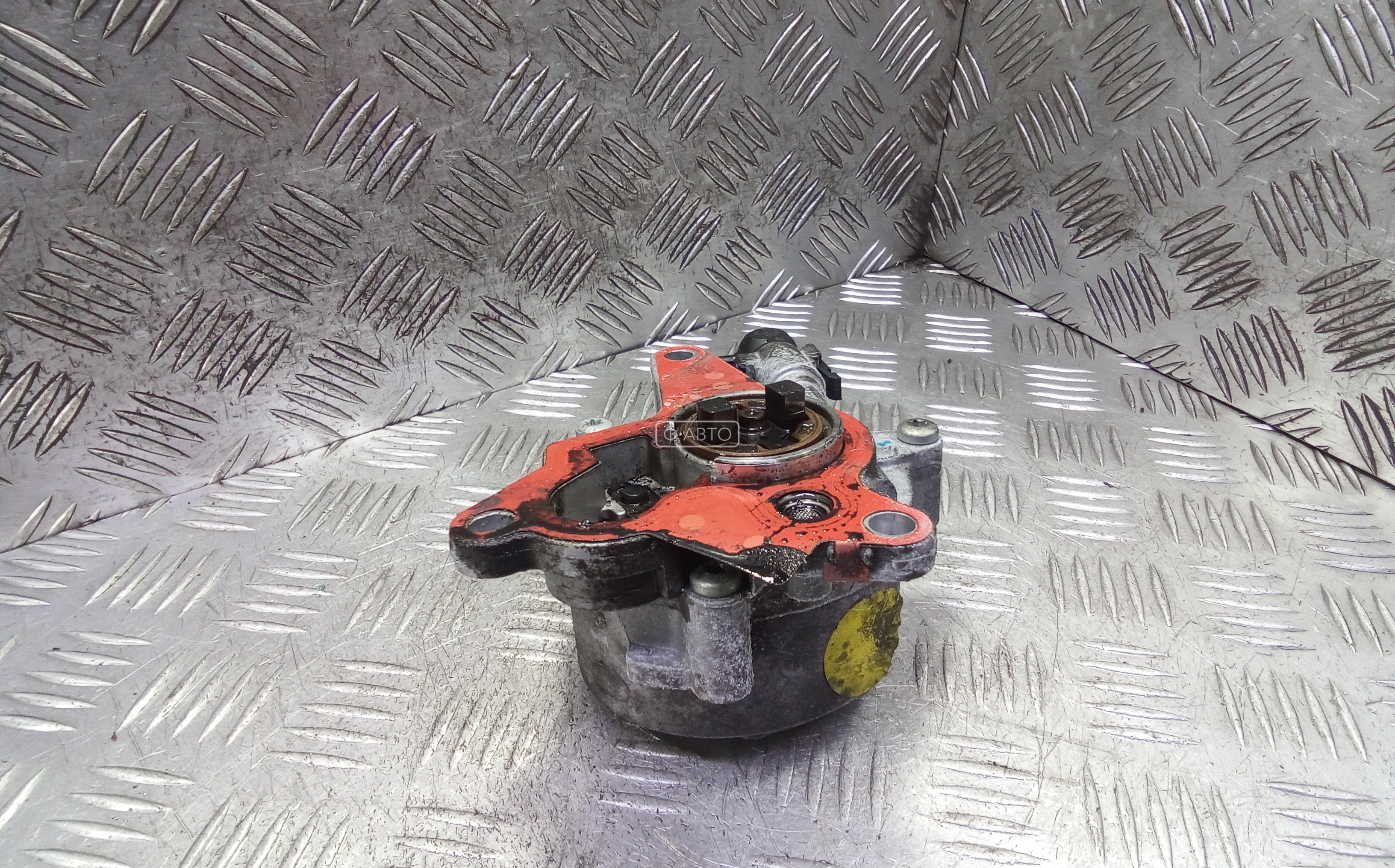 Насос вакуумный