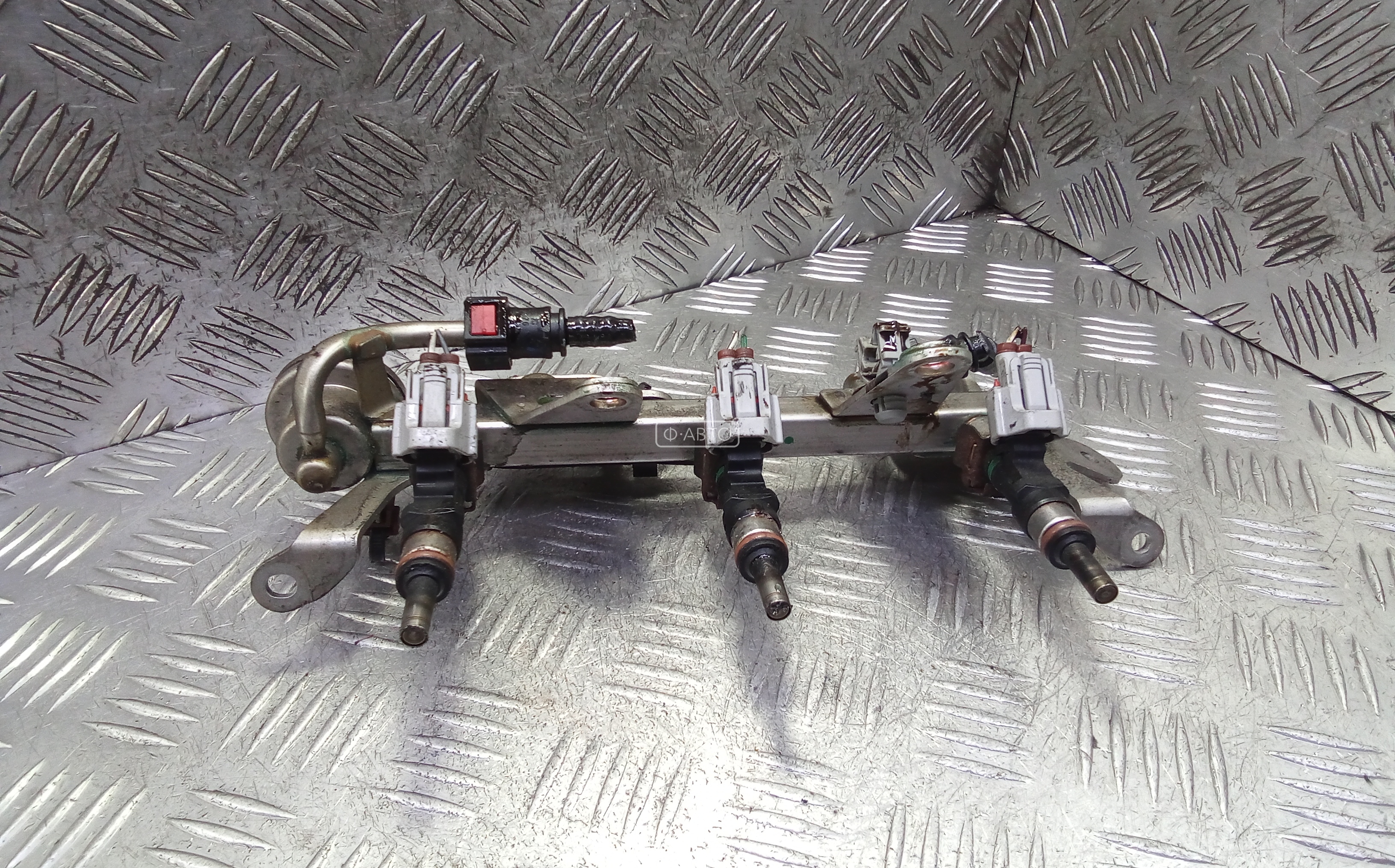 Топливная рампа бензиновая