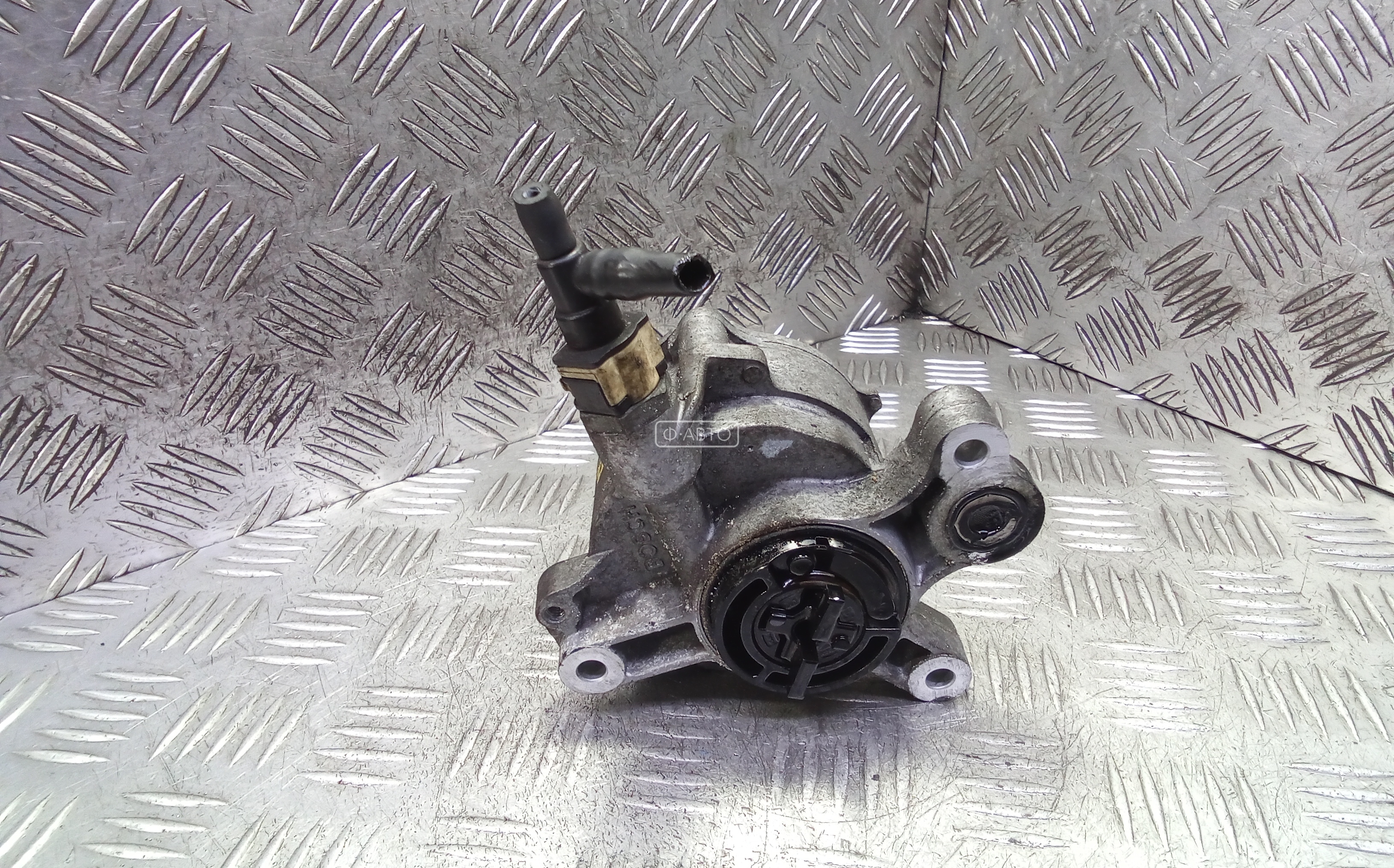 Насос вакуумный